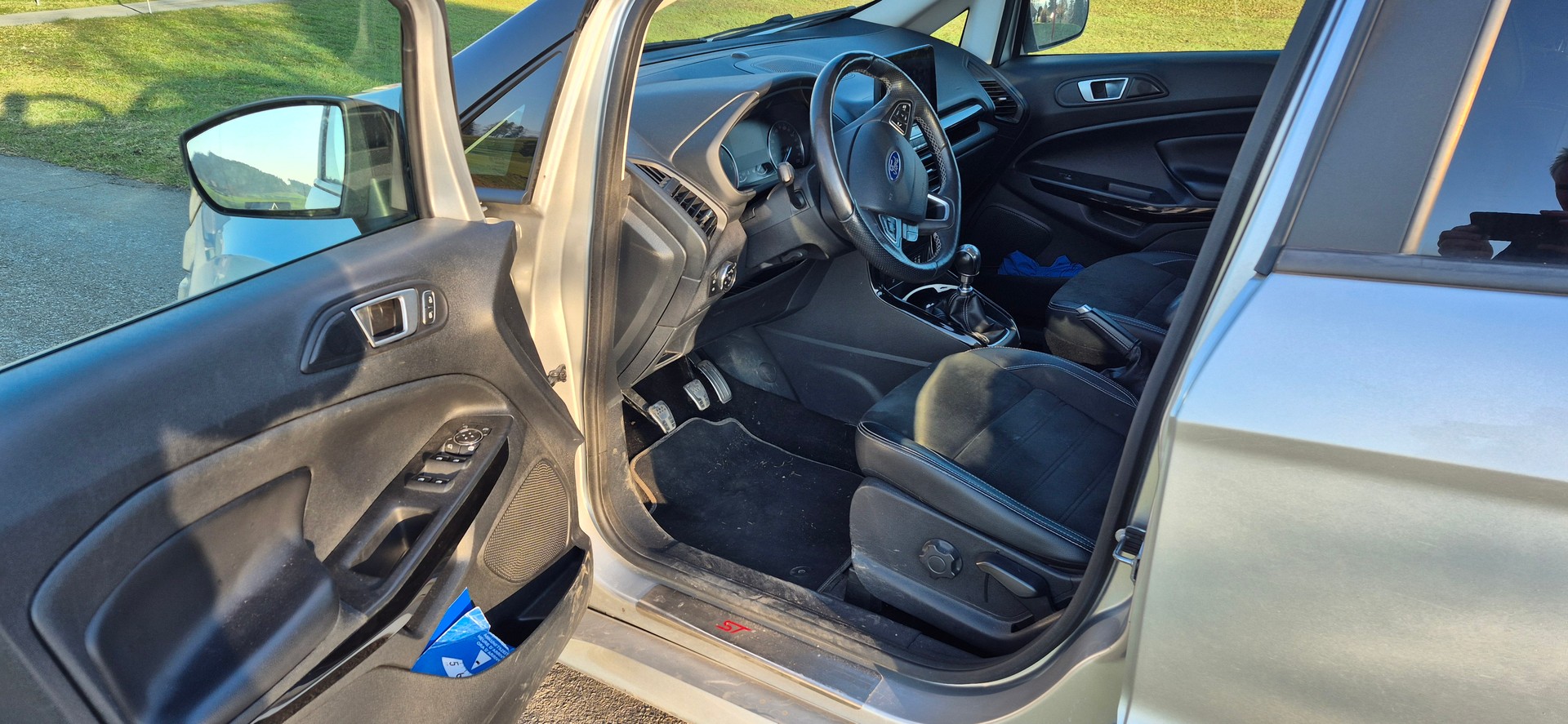 FORD EcoSport 1.5 TDCi ST-Line AWD-image-4