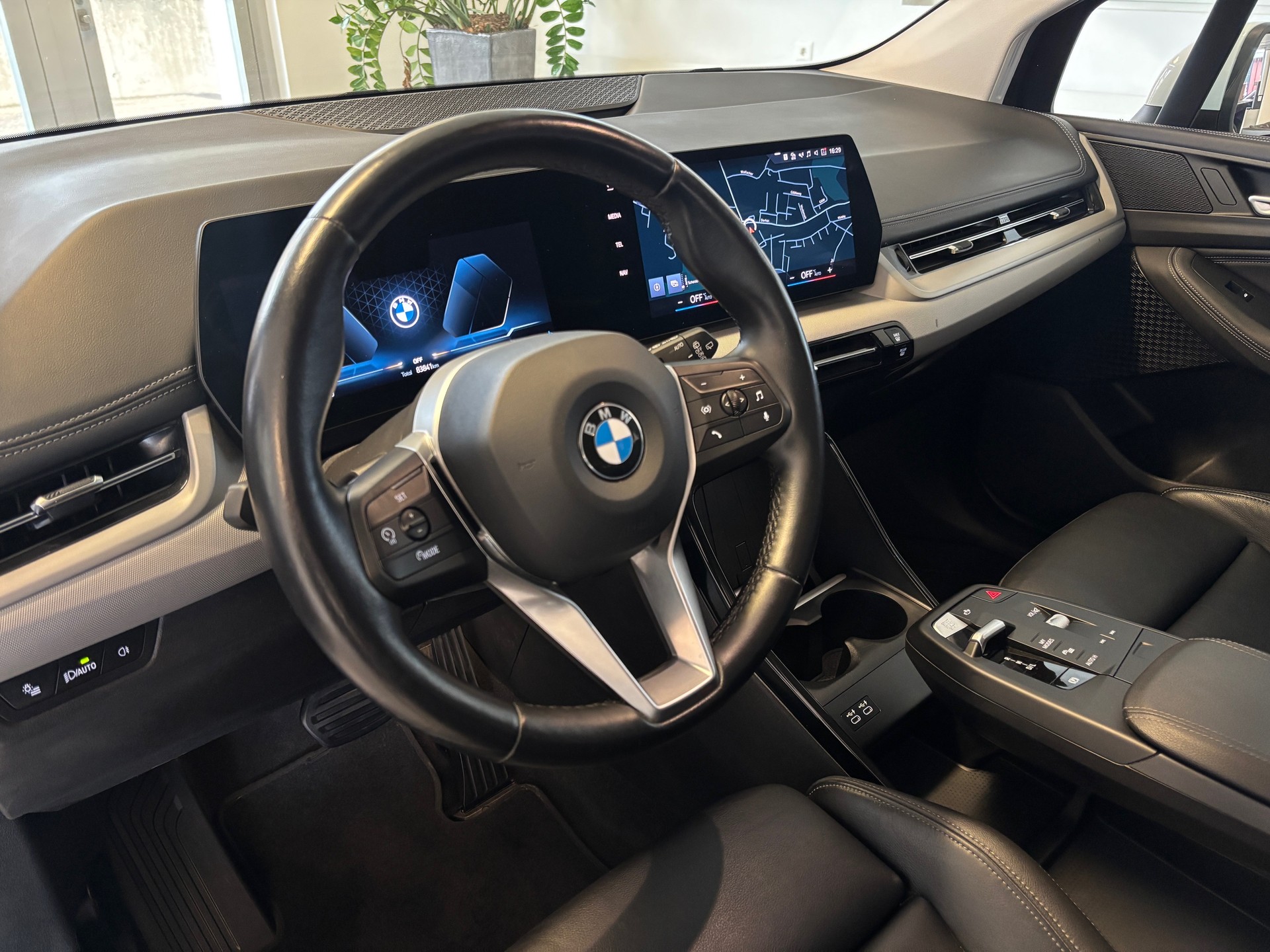BMW 218d Active Tourer DKG-image-5