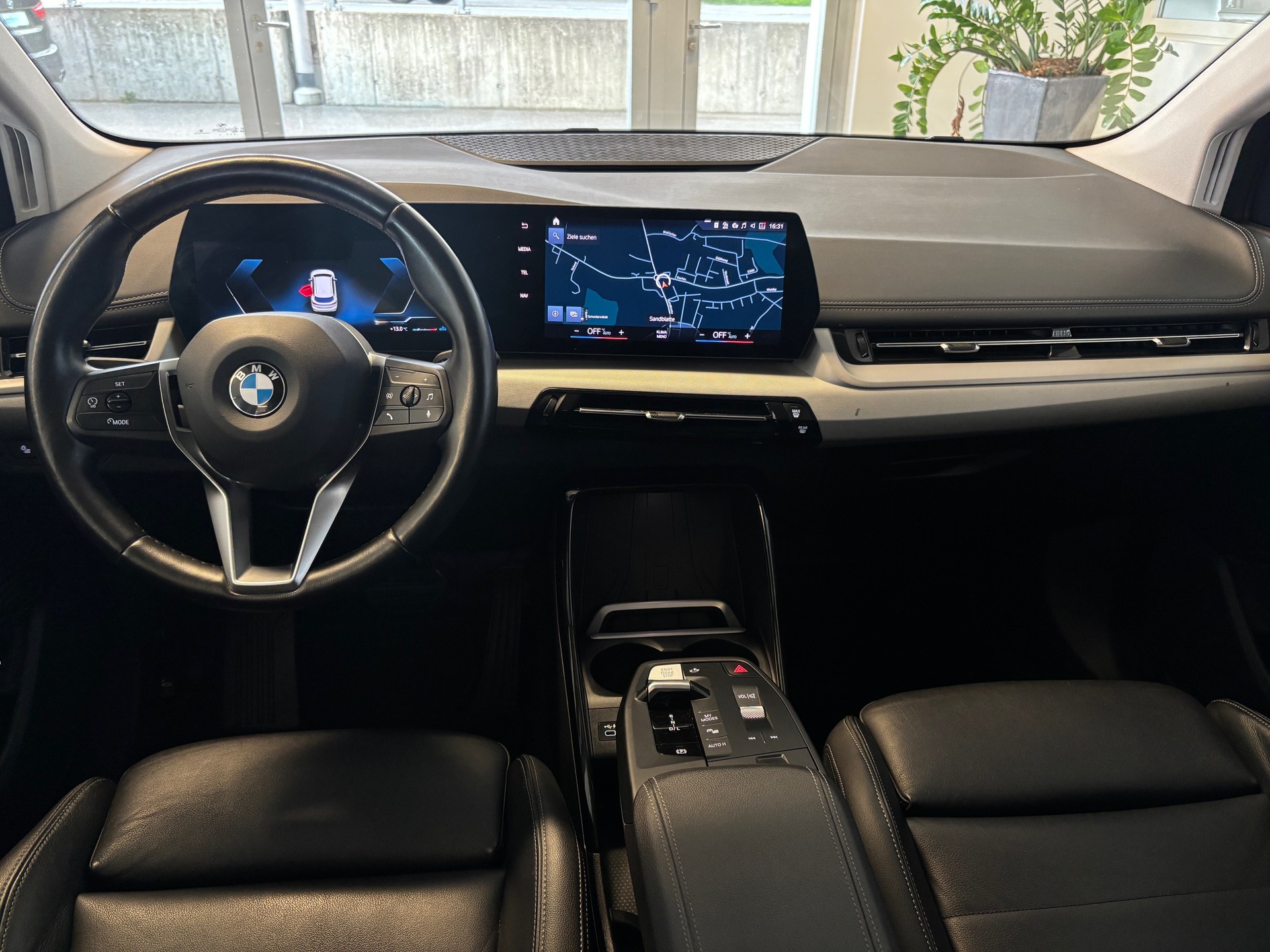 BMW 218d Active Tourer DKG-image-10