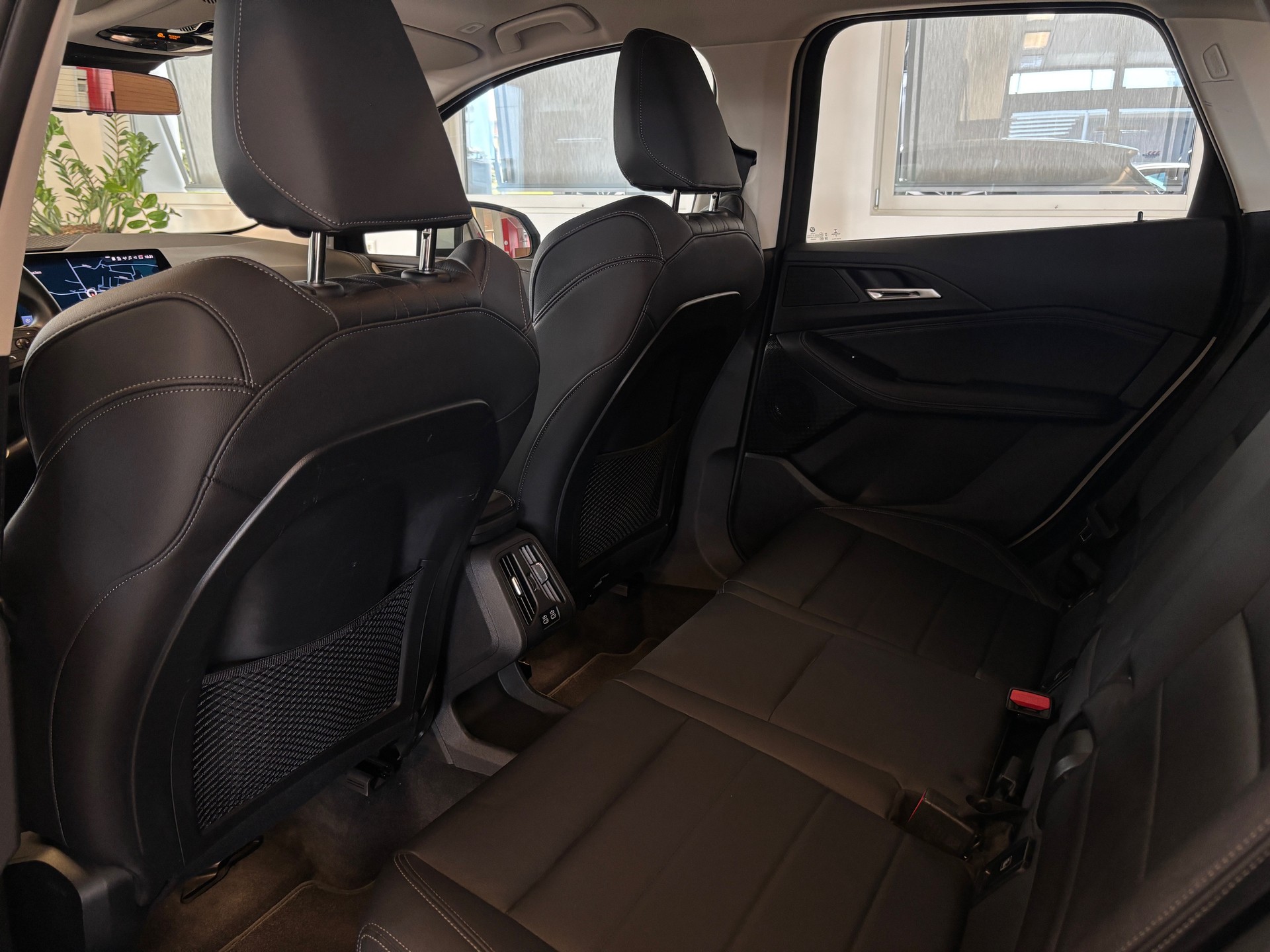 BMW 218d Active Tourer DKG-image-15