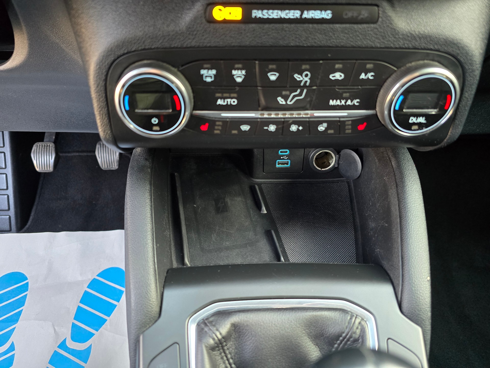 FORD Kuga 2.0 EcoBlue Hybrid Titanium 2WD-image-21