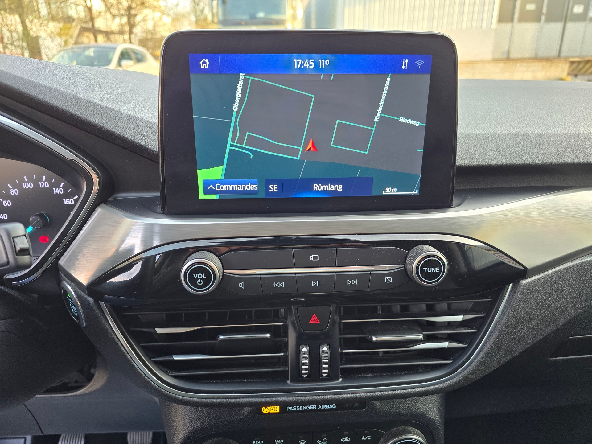 FORD Kuga 2.0 EcoBlue Hybrid Titanium 2WD-image-22