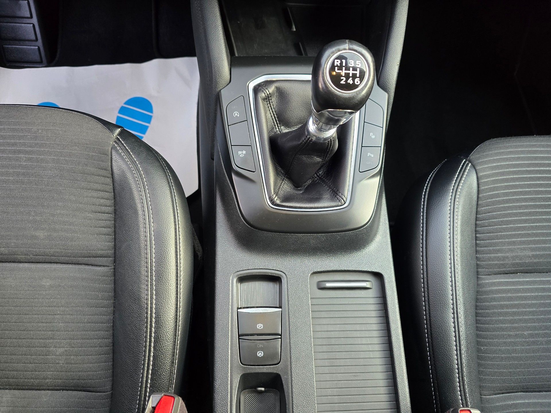 FORD Kuga 2.0 EcoBlue Hybrid Titanium 2WD-image-20