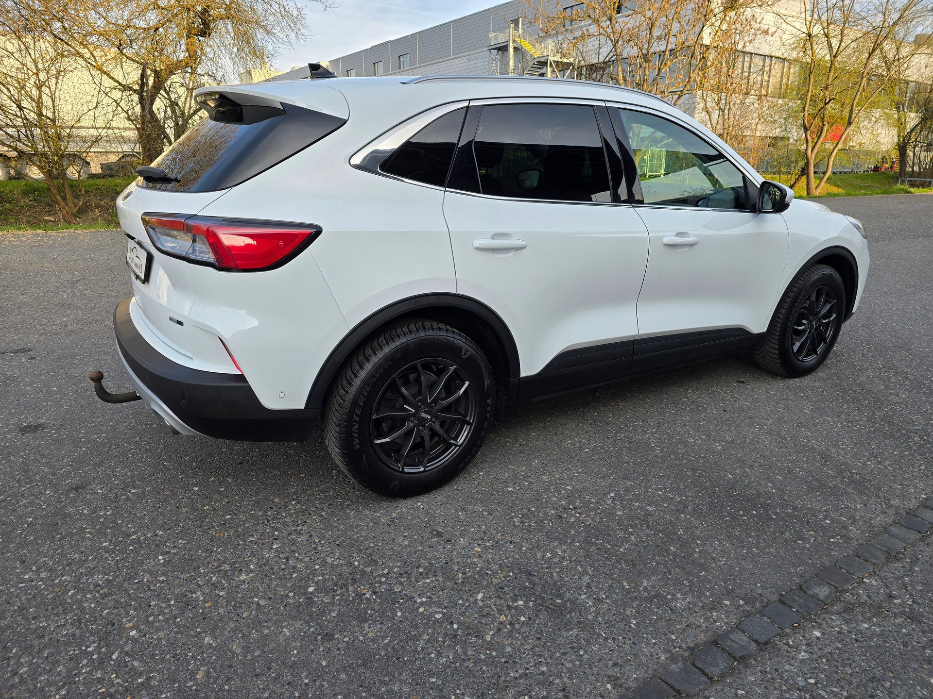 FORD Kuga 2.0 EcoBlue Hybrid Titanium 2WD-image-5