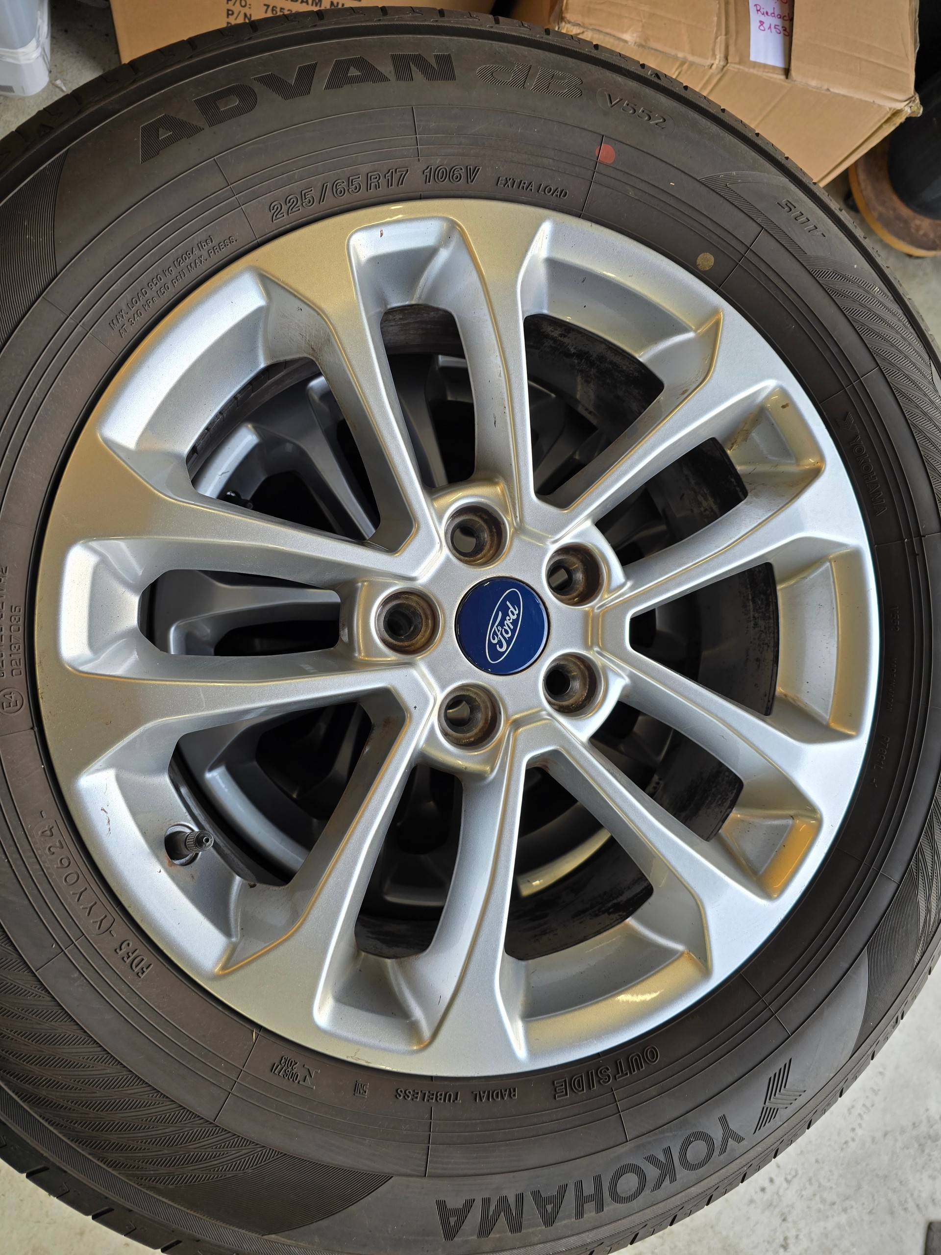 FORD Kuga 2.0 EcoBlue Hybrid Titanium 2WD-image-31