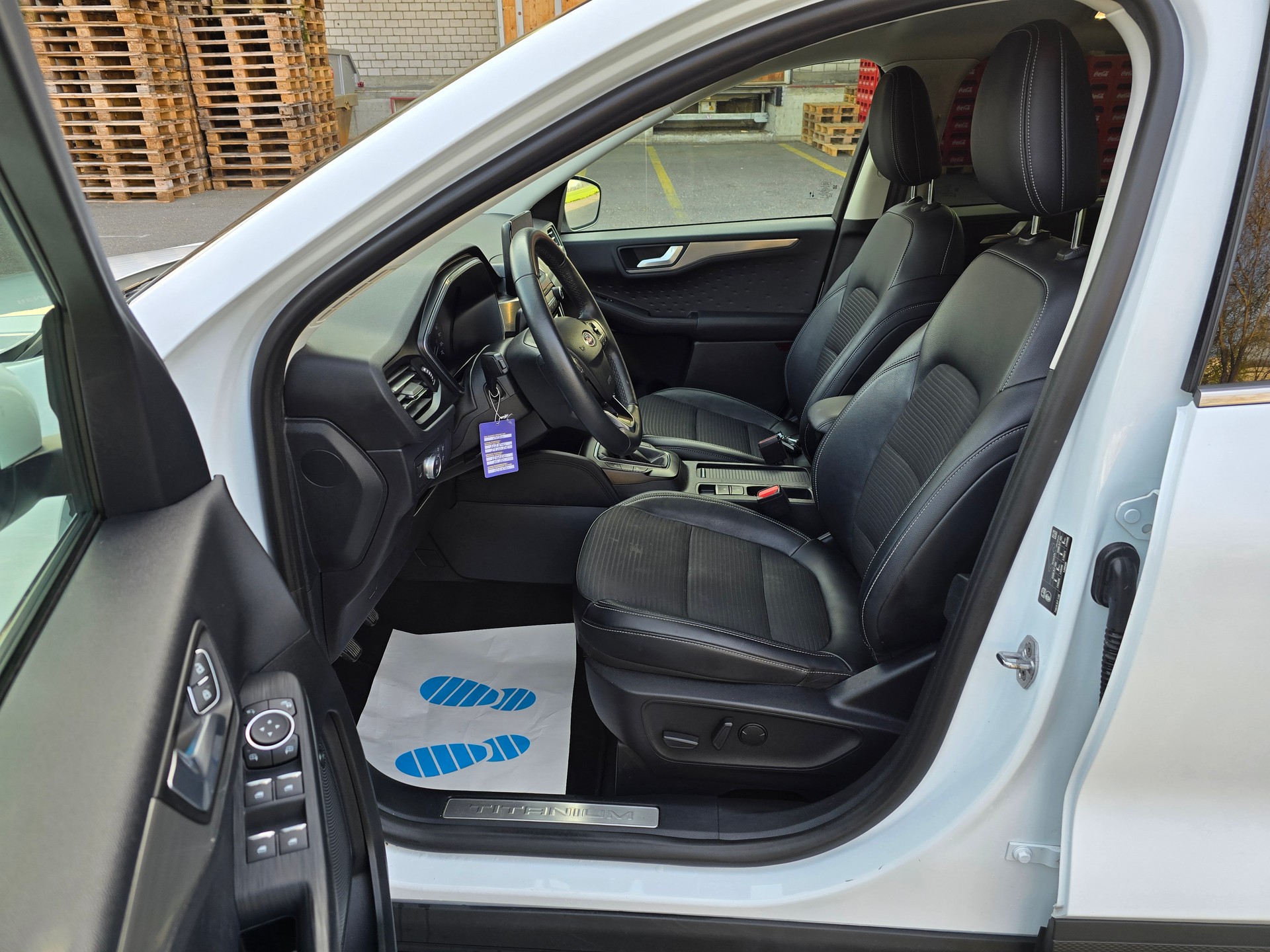 FORD Kuga 2.0 EcoBlue Hybrid Titanium 2WD-image-10