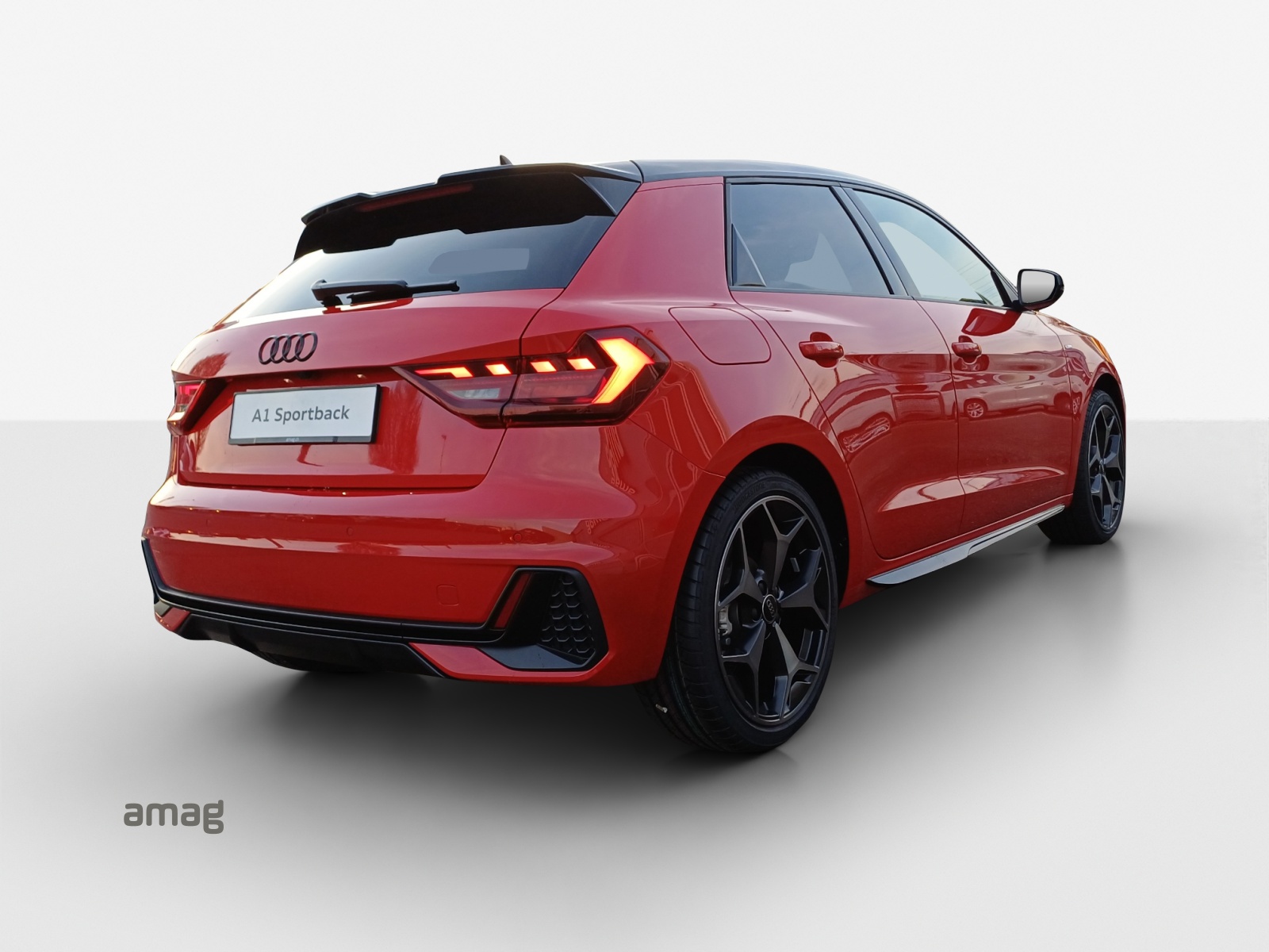 AUDI A1 Sportback 30 TFSI S Line Attraction S-tronic-image-4