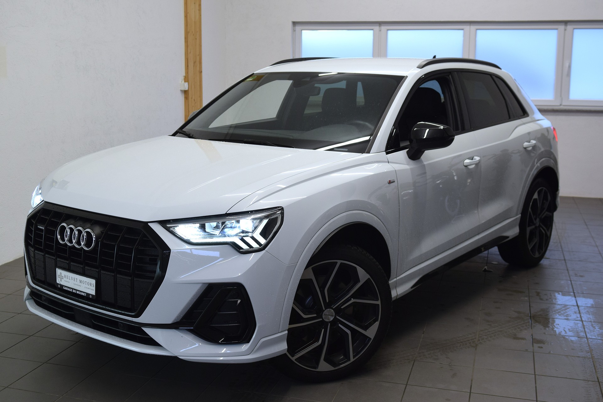 AUDI Q3 45 TFSI S line quattro S-tronic