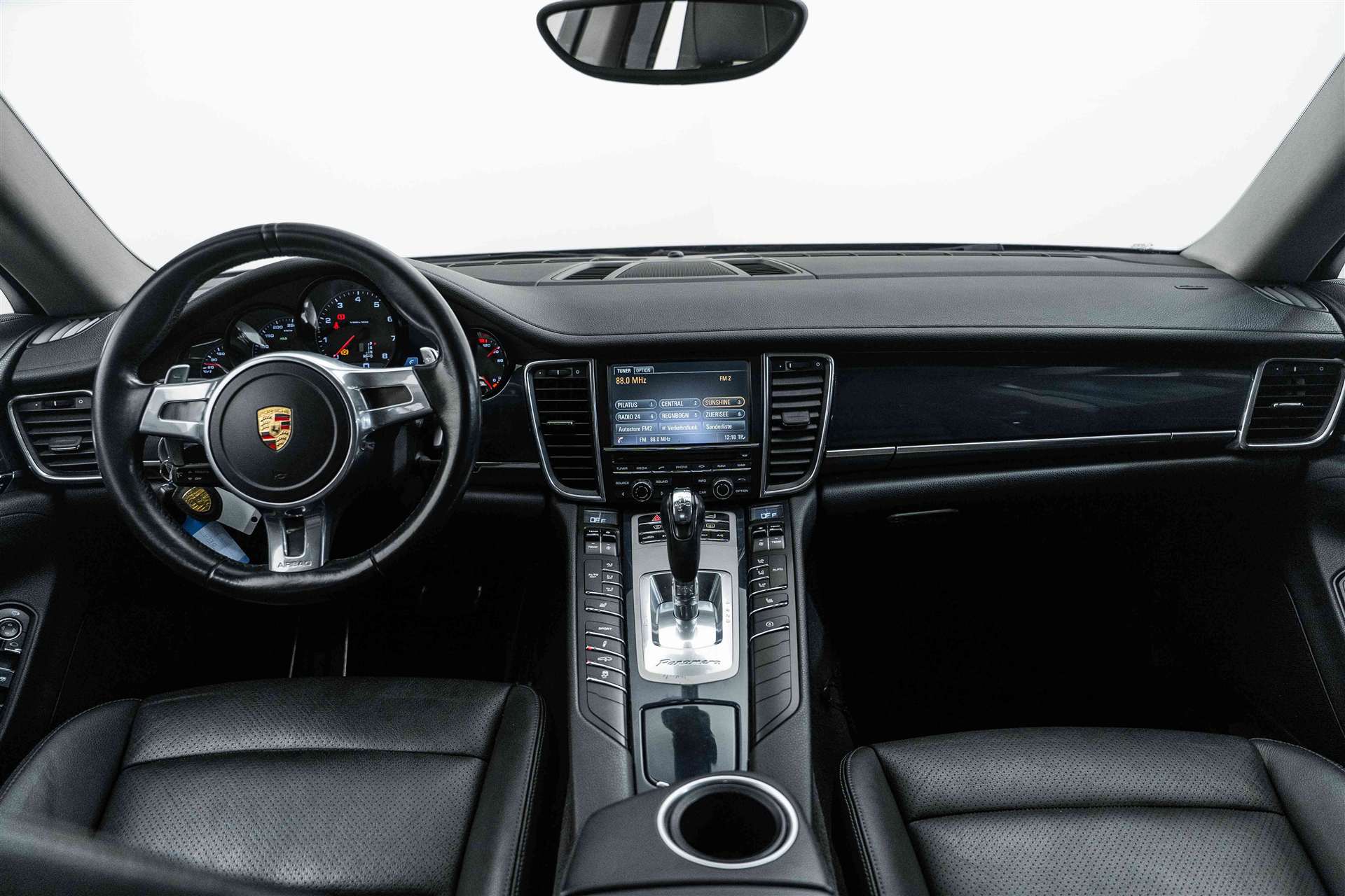 PORSCHE Panamera 4 310PS-image-7