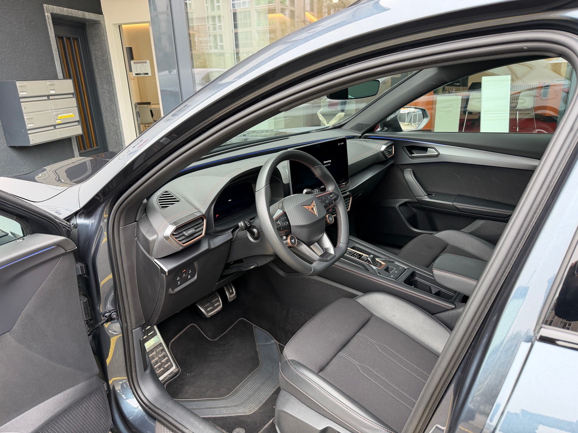 CUPRA Formentor 1.5 TSI DSG-image-9