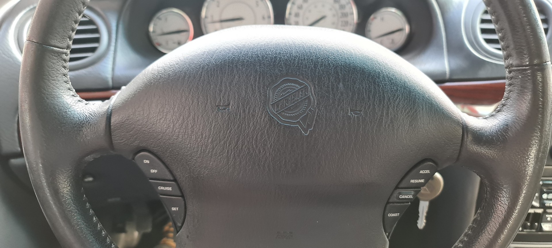 CHRYSLER 300M-image-20