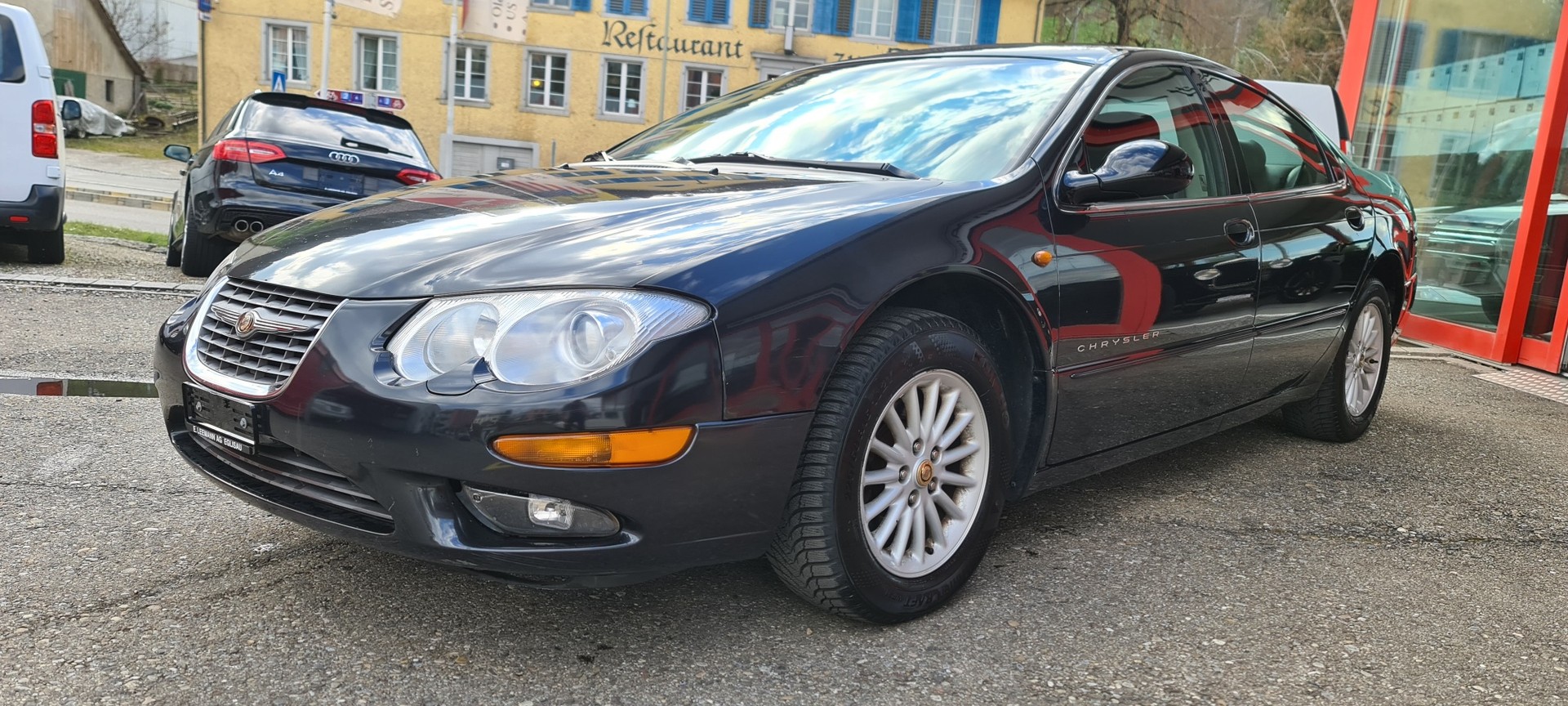 CHRYSLER 300M-image-6
