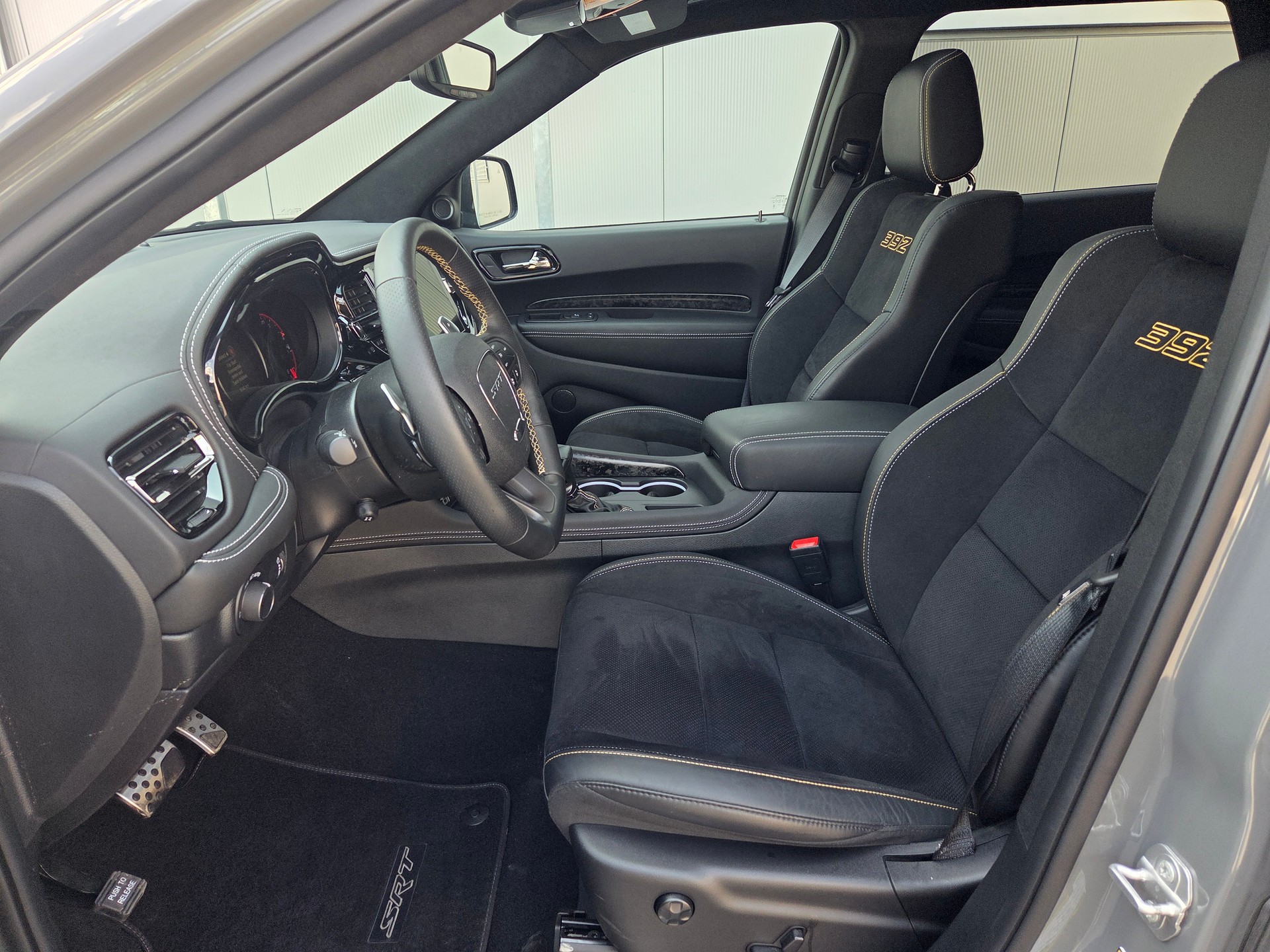 DODGE Durango 6.4 V8 SRT Alchemi 475 PS / 6-Plätzer / 3.5T AHK-image-5