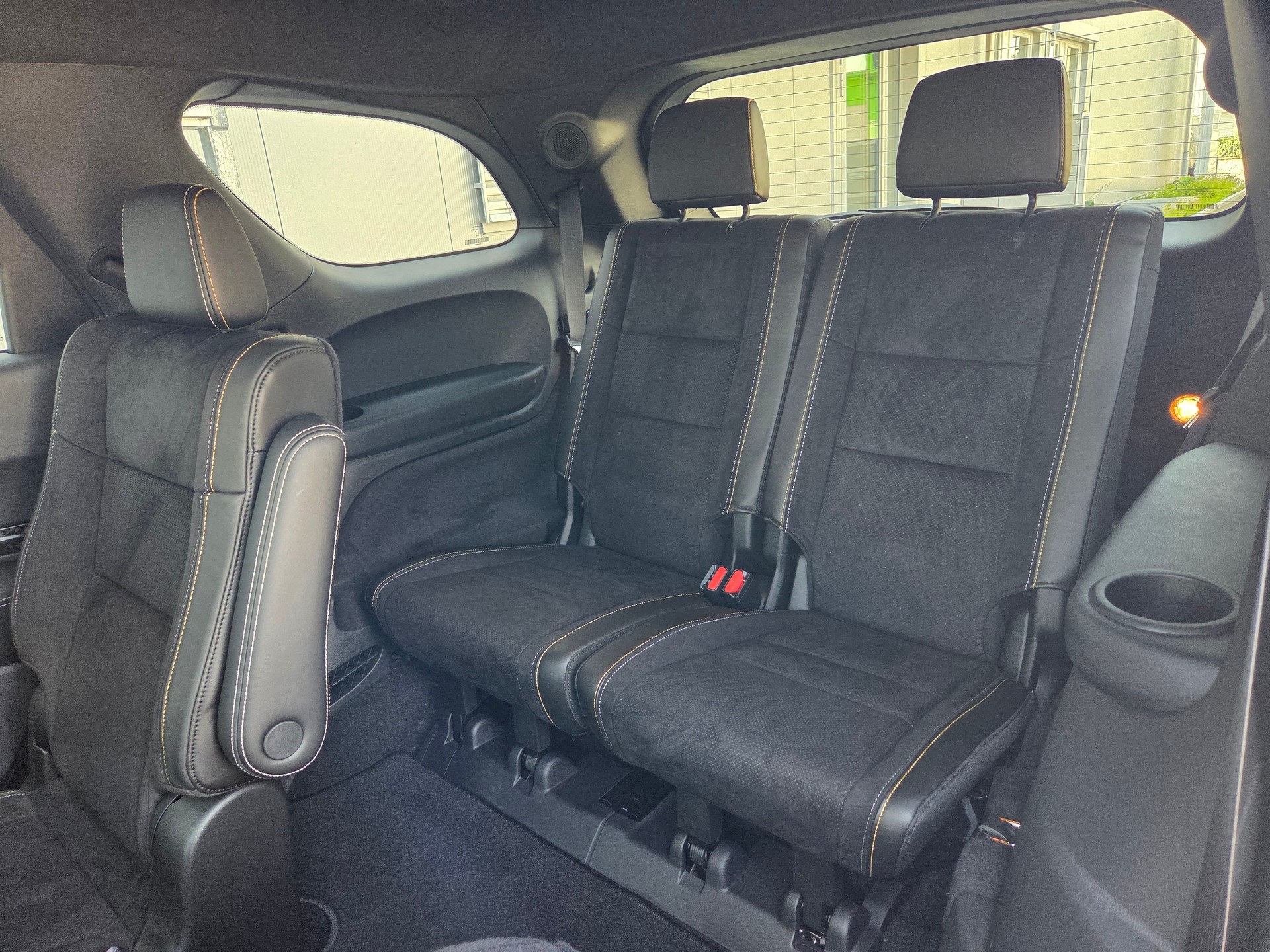 DODGE Durango 6.4 V8 SRT Alchemi 475 PS / 6-Plätzer / 3.5T AHK-image-11