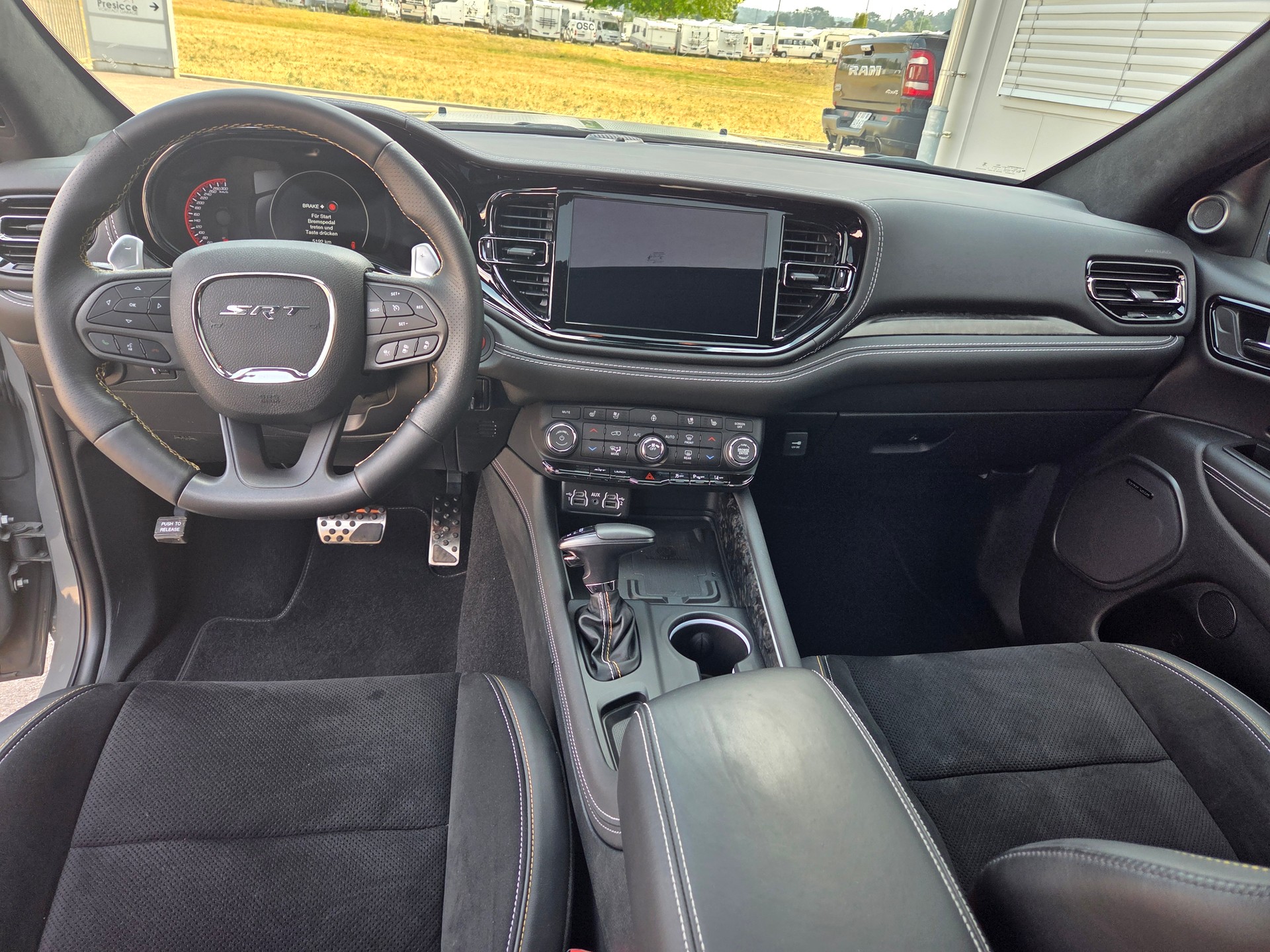 DODGE Durango 6.4 V8 SRT Alchemi 475 PS / 6-Plätzer / 3.5T AHK-image-12
