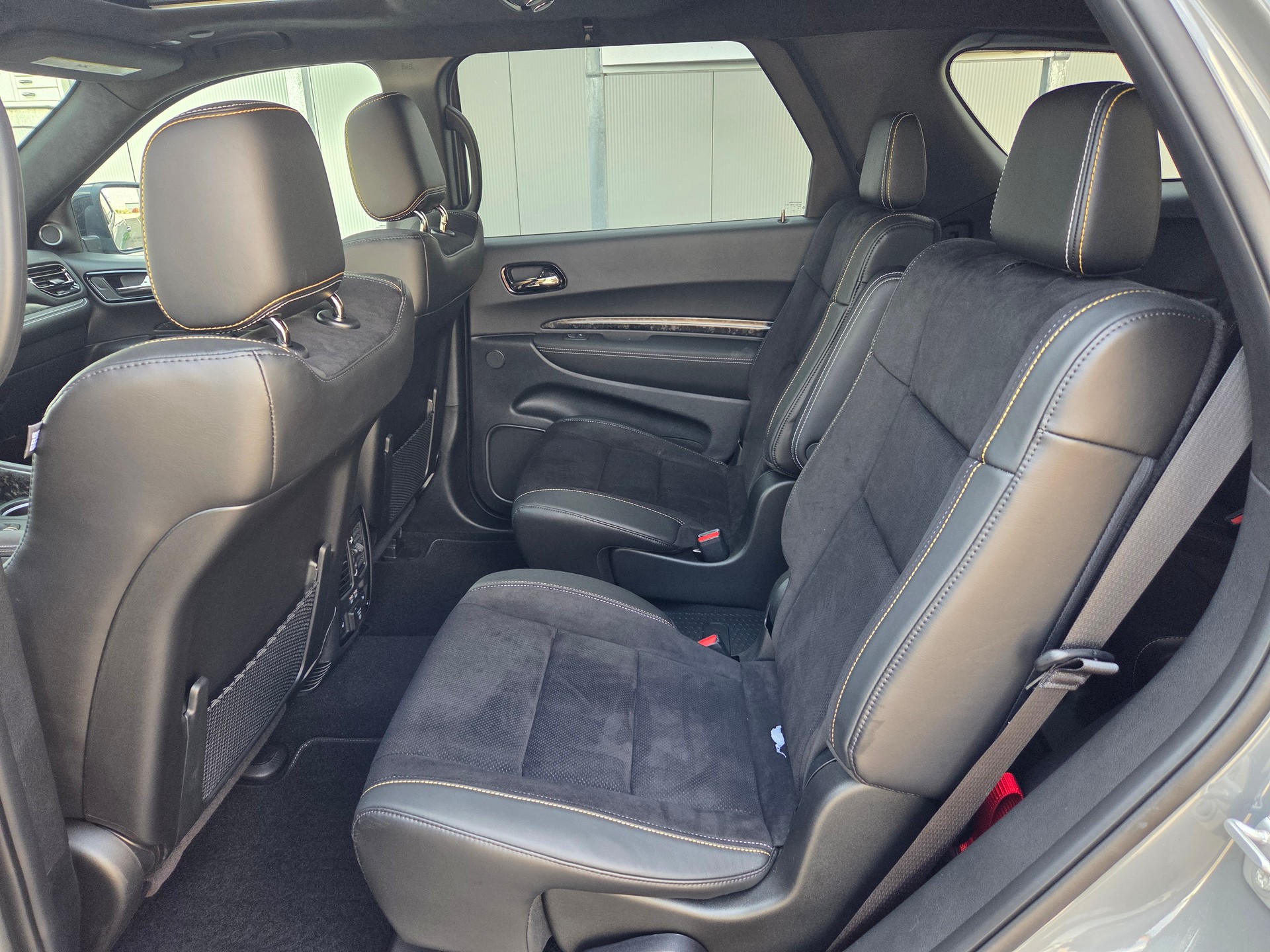 DODGE Durango 6.4 V8 SRT Alchemi 475 PS / 6-Plätzer / 3.5T AHK-image-9