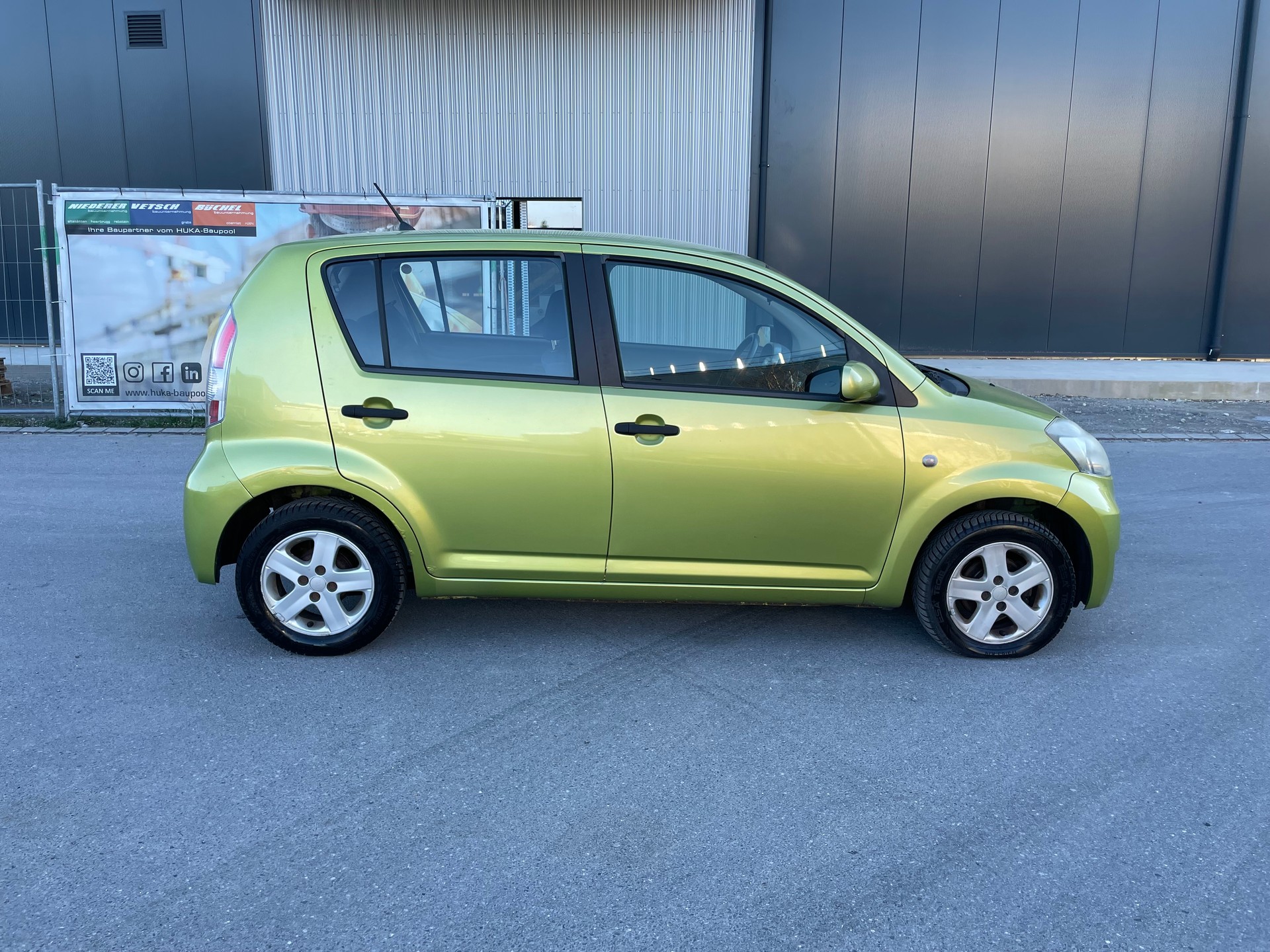 DAIHATSU Sirion 1.3 S eco-4WD-image-6