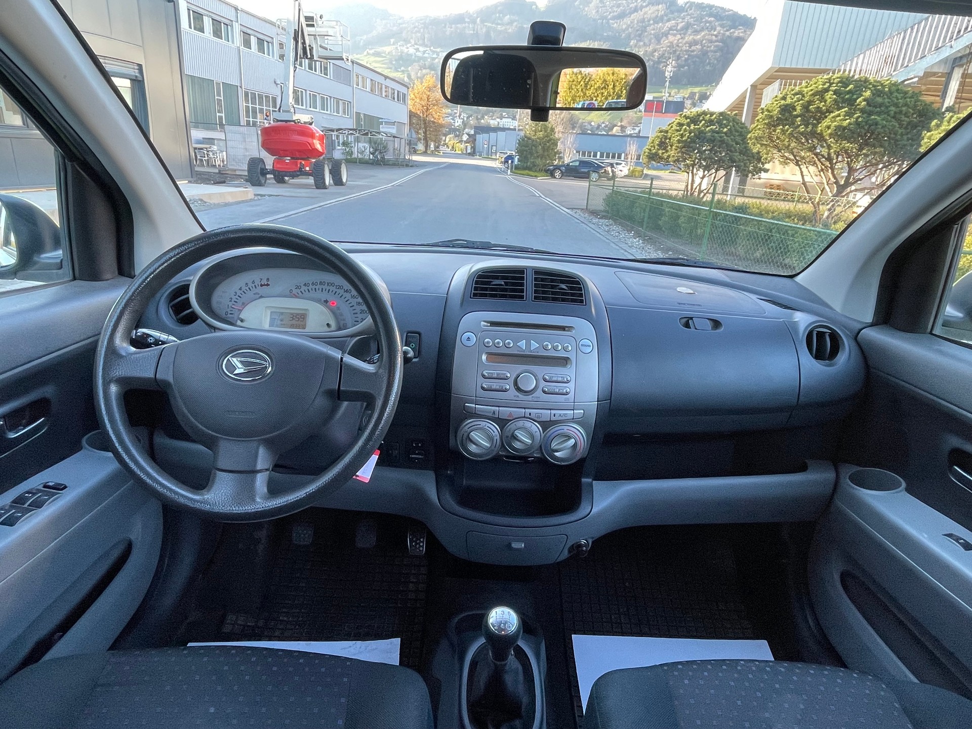 DAIHATSU Sirion 1.3 S eco-4WD-image-8
