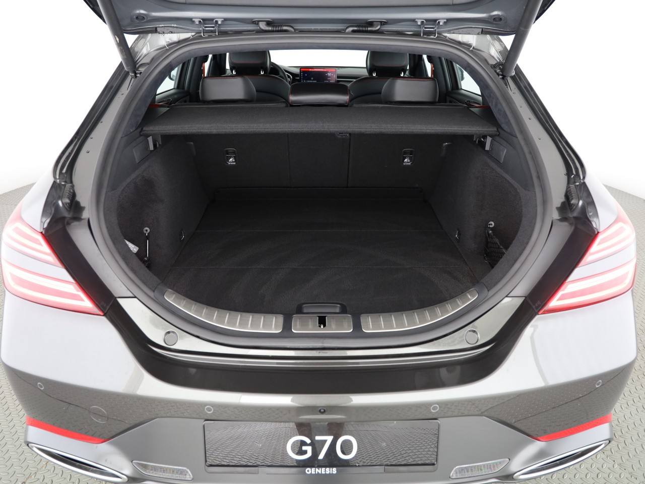 GENESIS Shooting Brake 2.0T AWD Sport-image-11