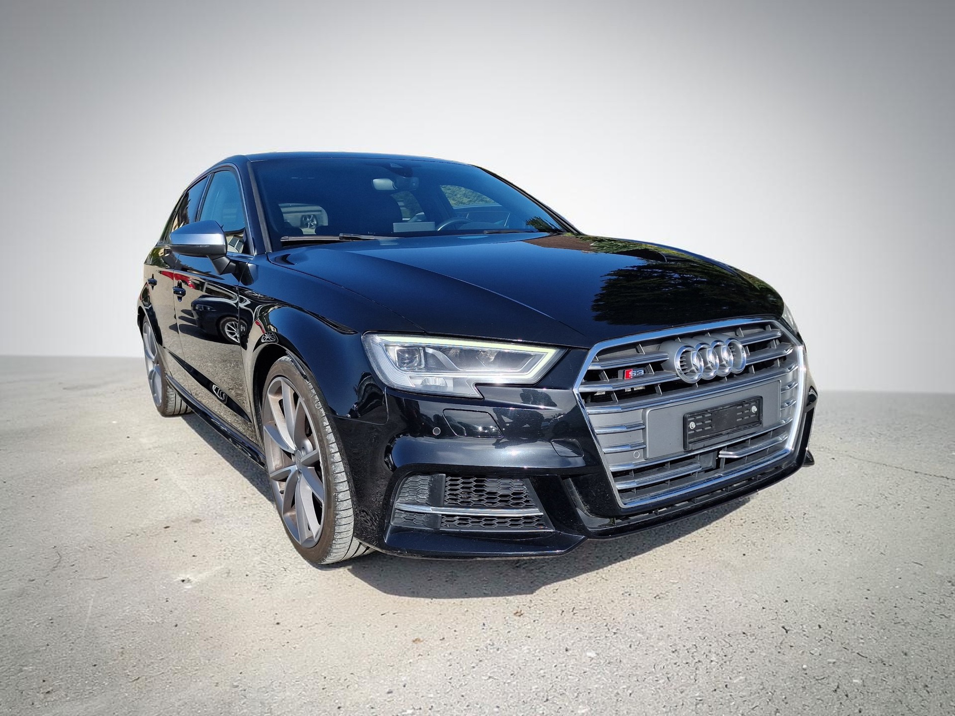 AUDI S3 Sportback 2.0 TFSI quattro S-tronic ACC 24Mt Gara-image-3