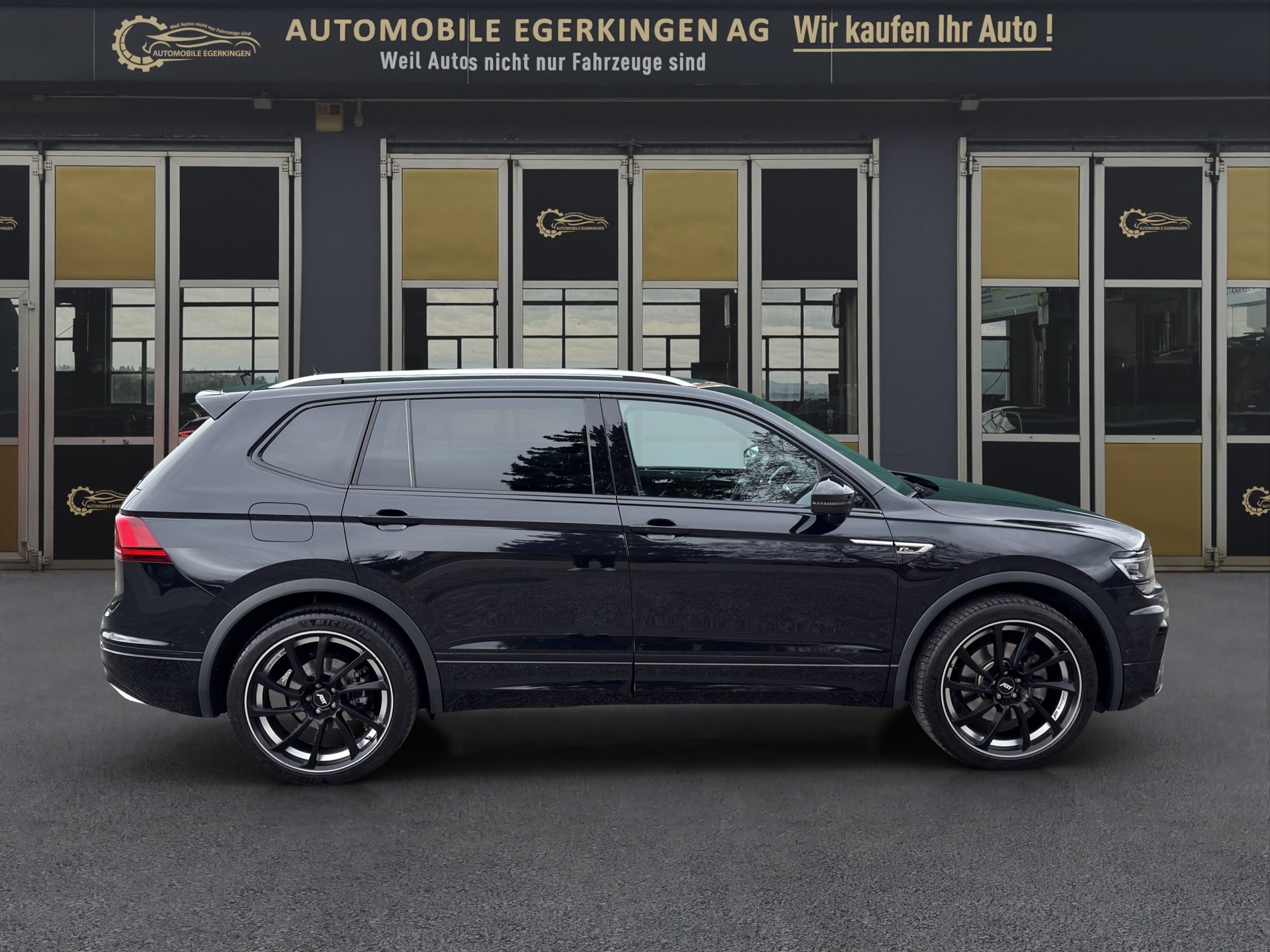 VW Tiguan Allspace 2.0 TSI Highline R-Line DSG-image-3