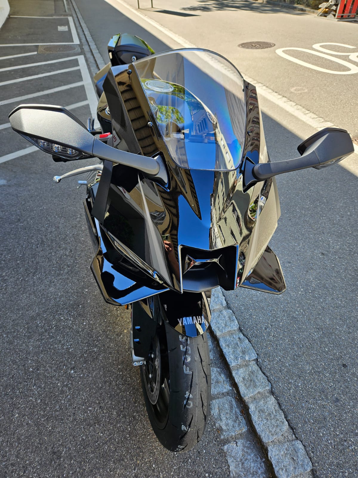 YAMAHA YZF-R9-image-4