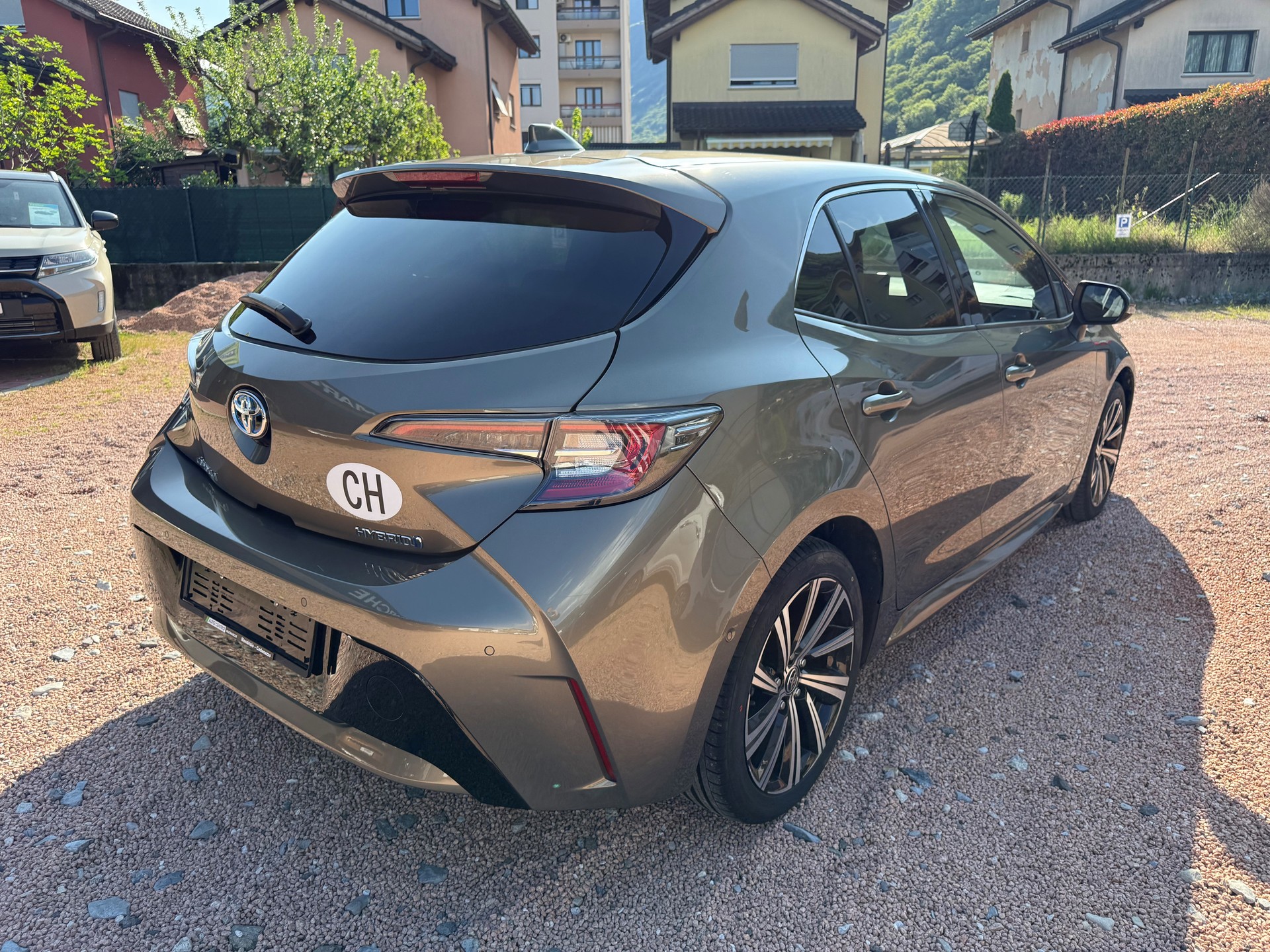 TOYOTA Corolla 1.8 HSD Trend e-CVT-image-1