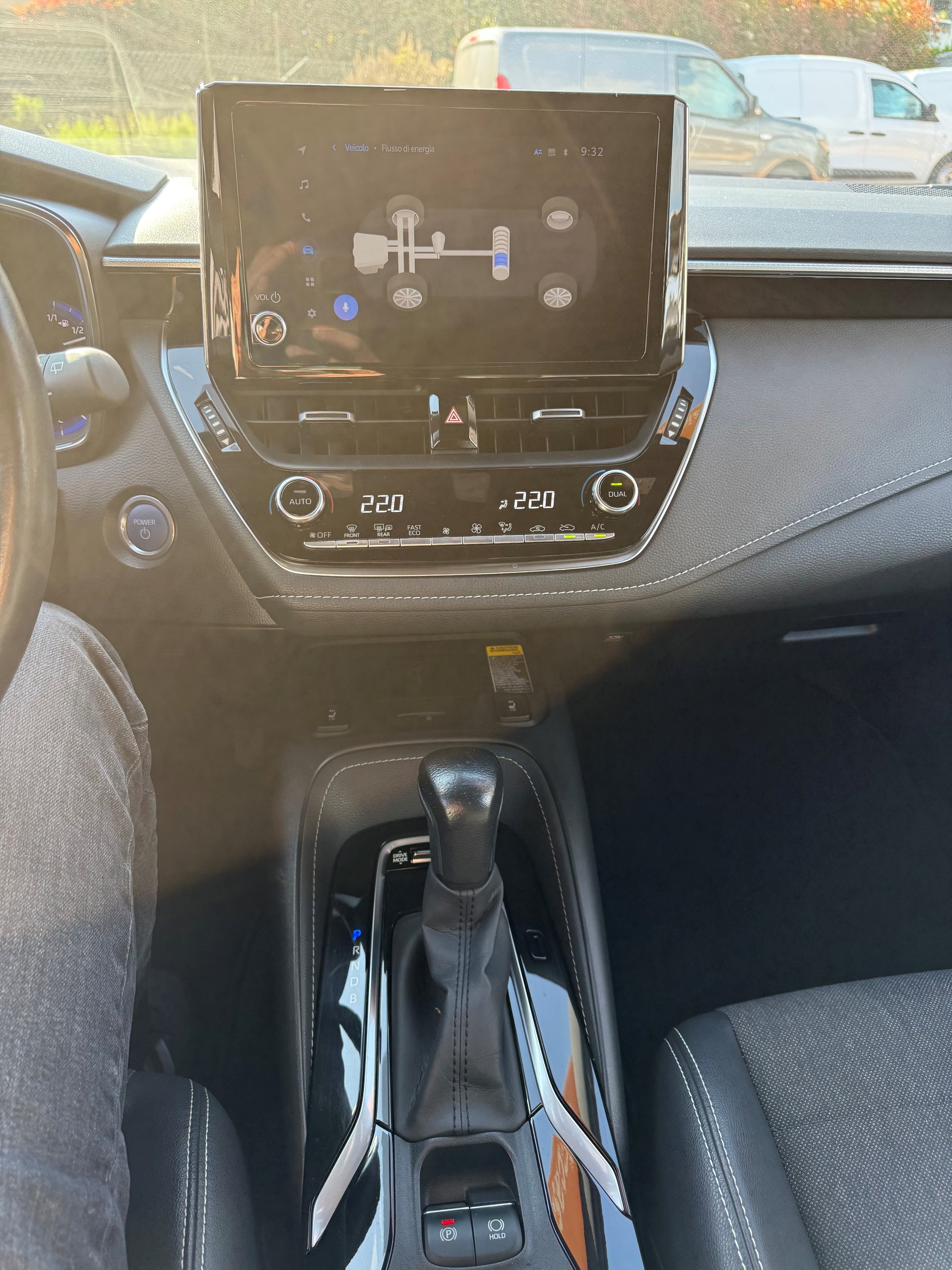 TOYOTA Corolla 1.8 HSD Trend e-CVT-image-9