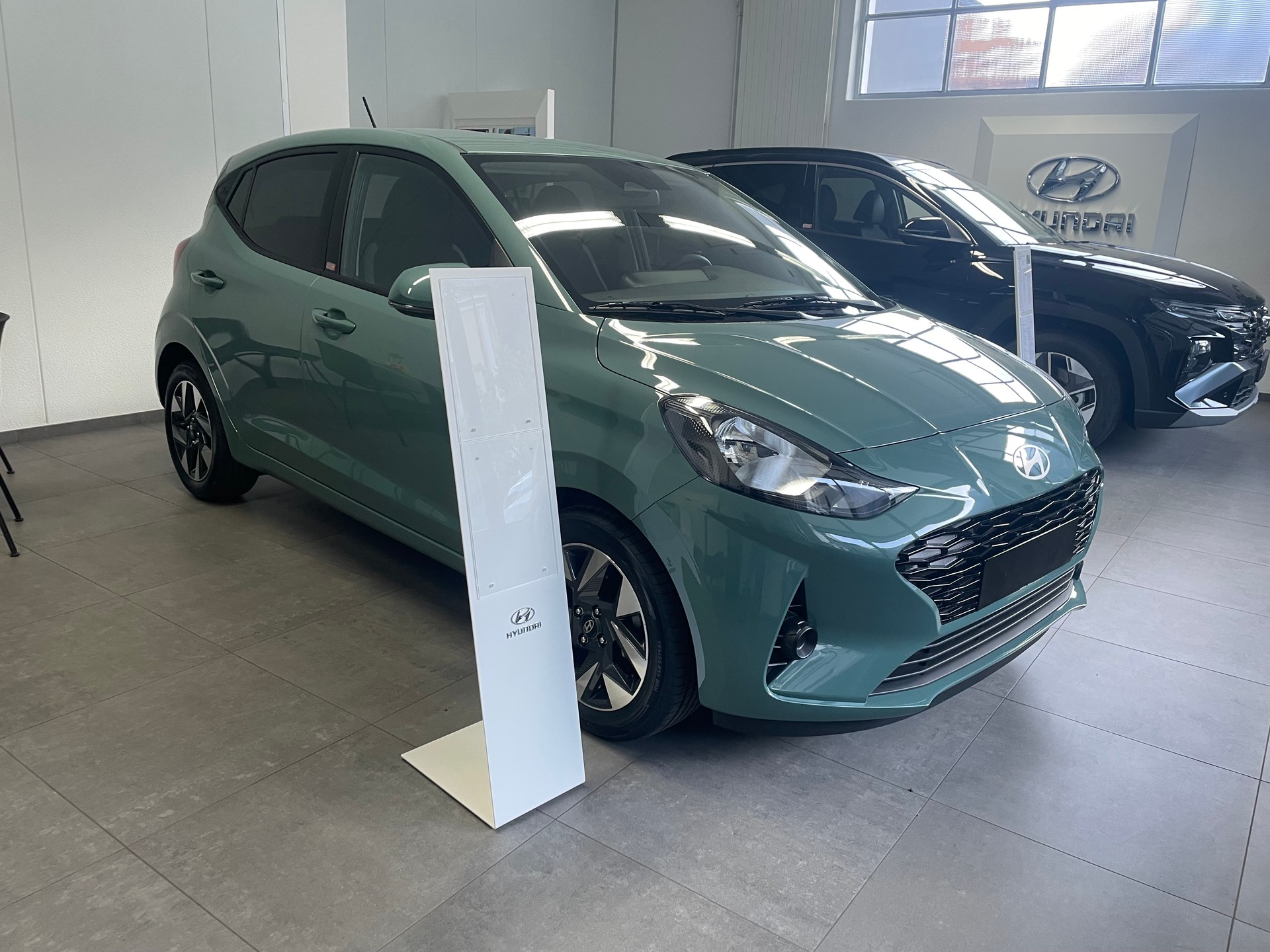 HYUNDAI i10 1.2 Amplia Aut.