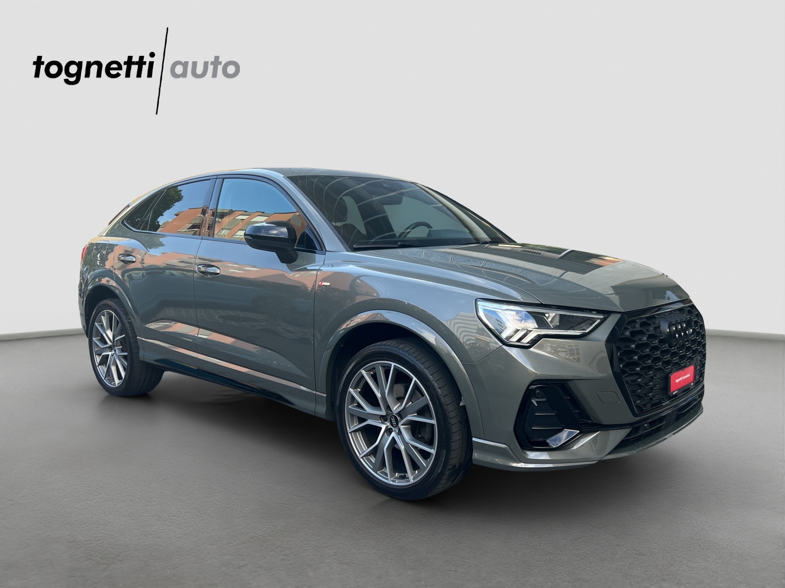 AUDI Q3 Sportback 35 TFSI S line Attraction S-tronic-image-1