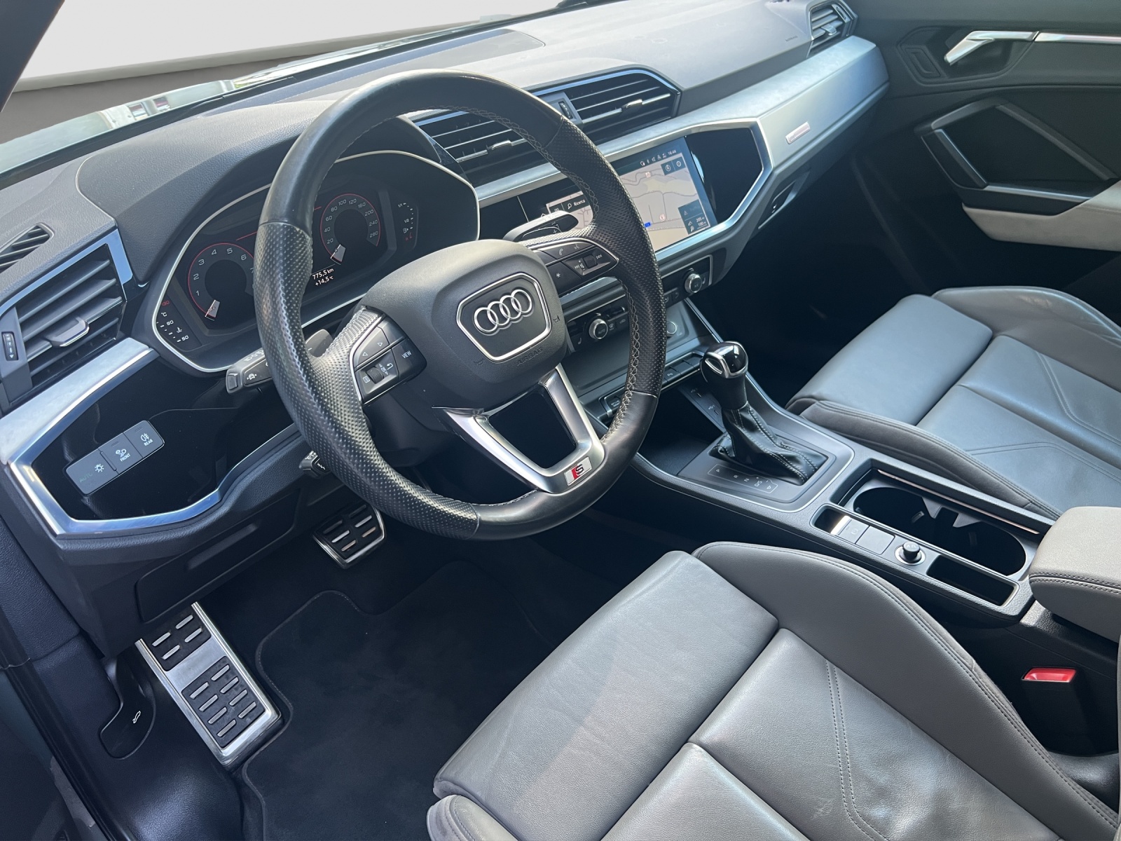 AUDI Q3 Sportback 35 TFSI S line Attraction S-tronic-image-7
