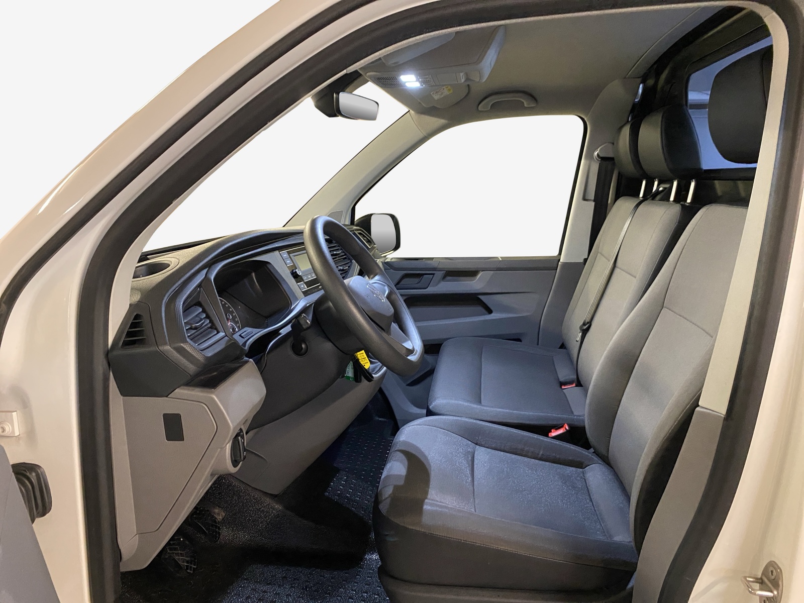 VW T6.1 2.0 TDI Entry-image-7
