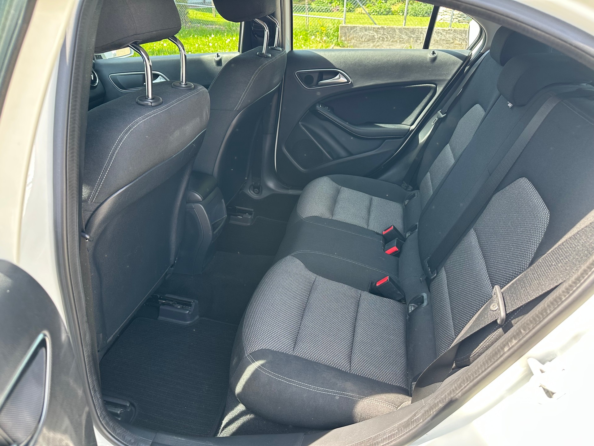 MERCEDES-BENZ A 180 CDI Urban-image-12