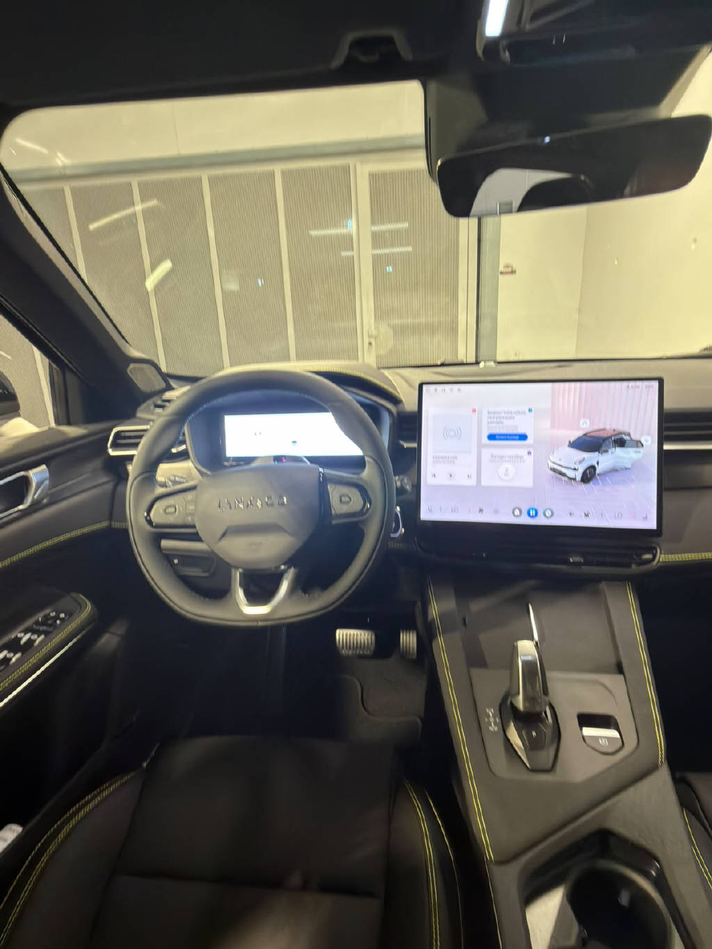 LYNK & CO 01 1.5 PHEV More-image-8