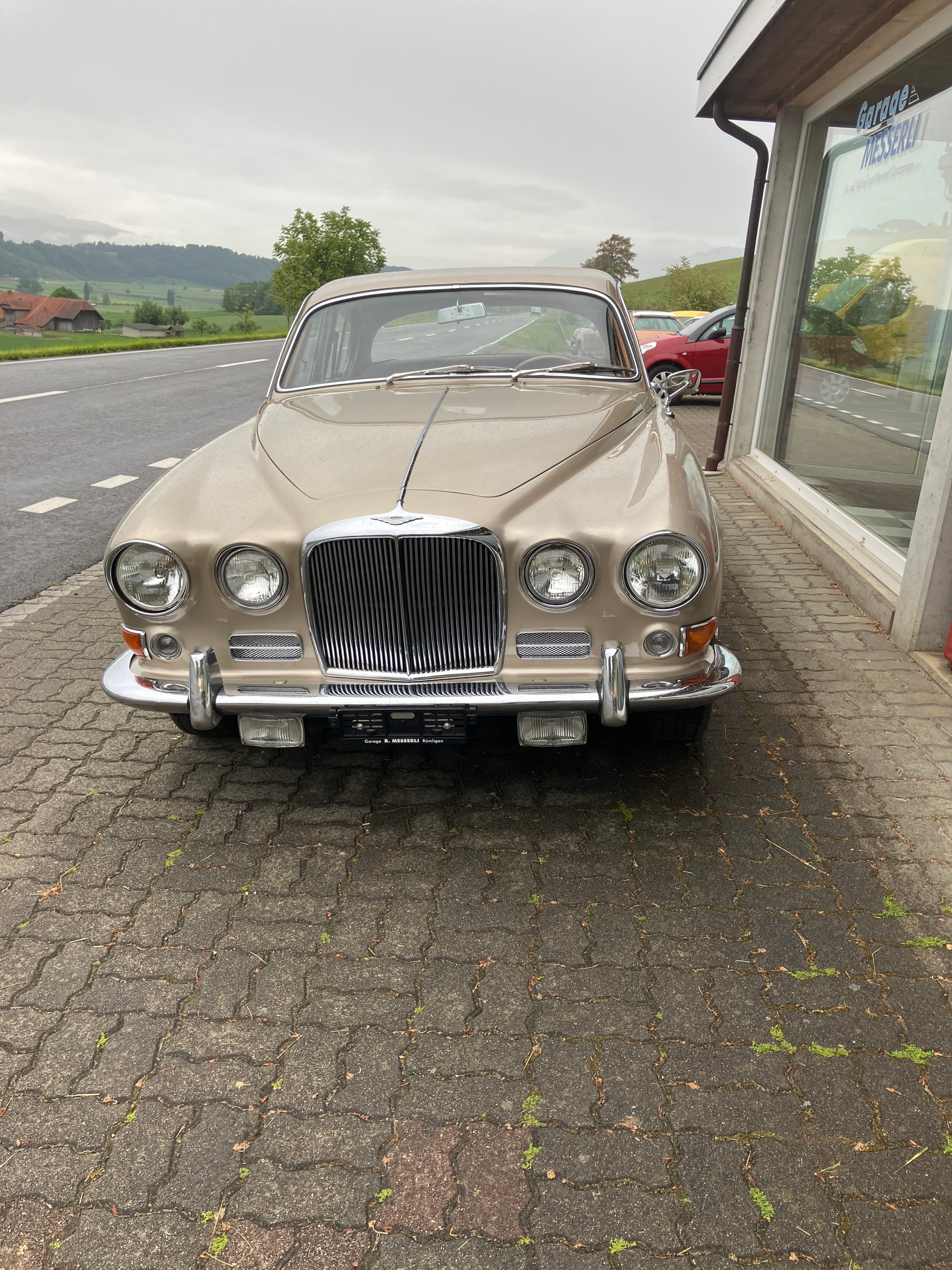 JAGUAR 420