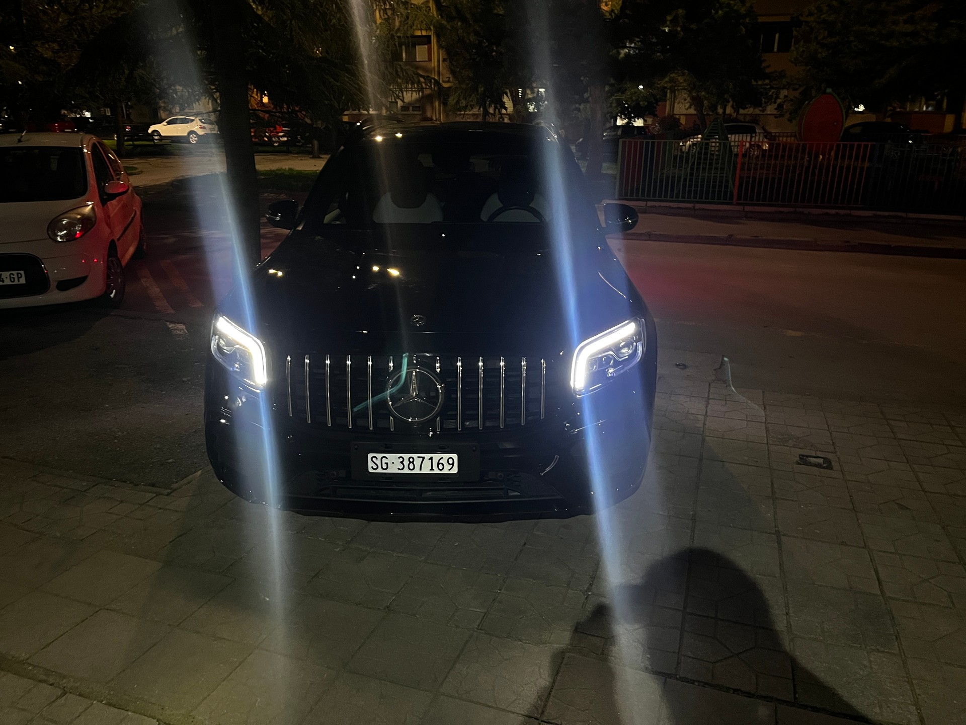 MERCEDES-BENZ GLB 250 AMG Line 4matic-image-10