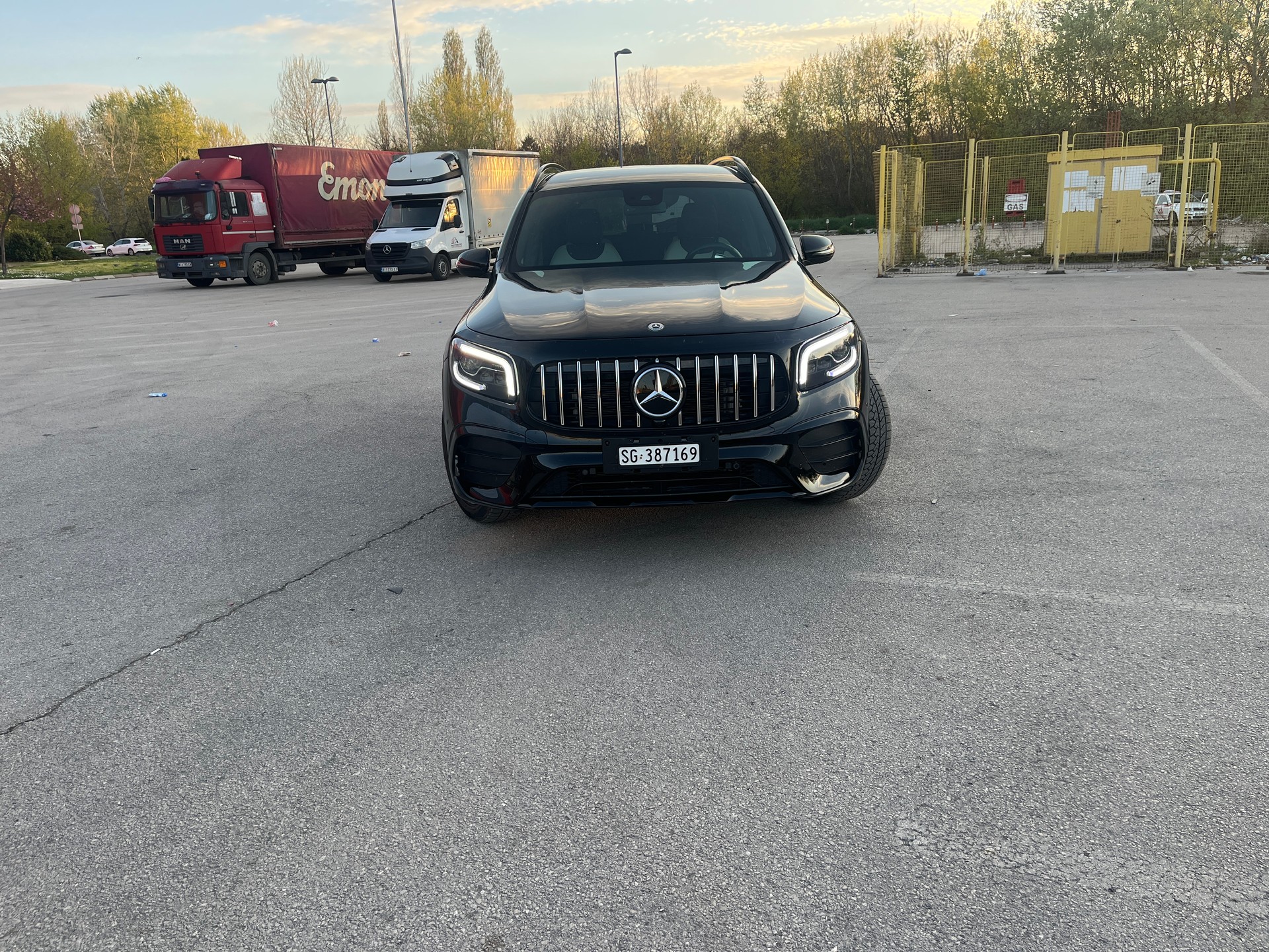MERCEDES-BENZ GLB 250 AMG Line 4matic