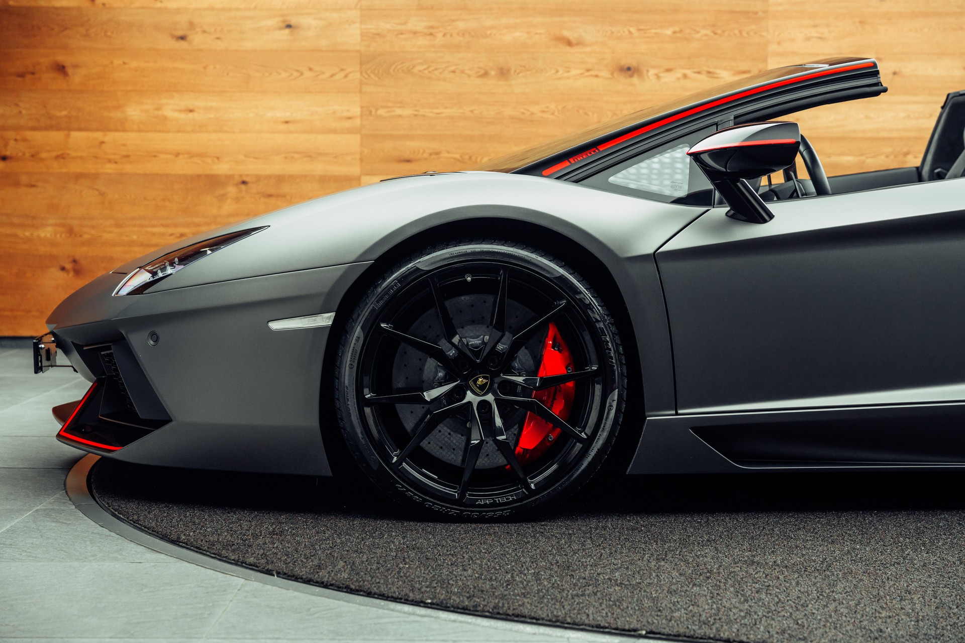 LAMBORGHINI Aventador LP700-4 Roadster E-Gear Pirelli Edition Grigio Titans-image-23