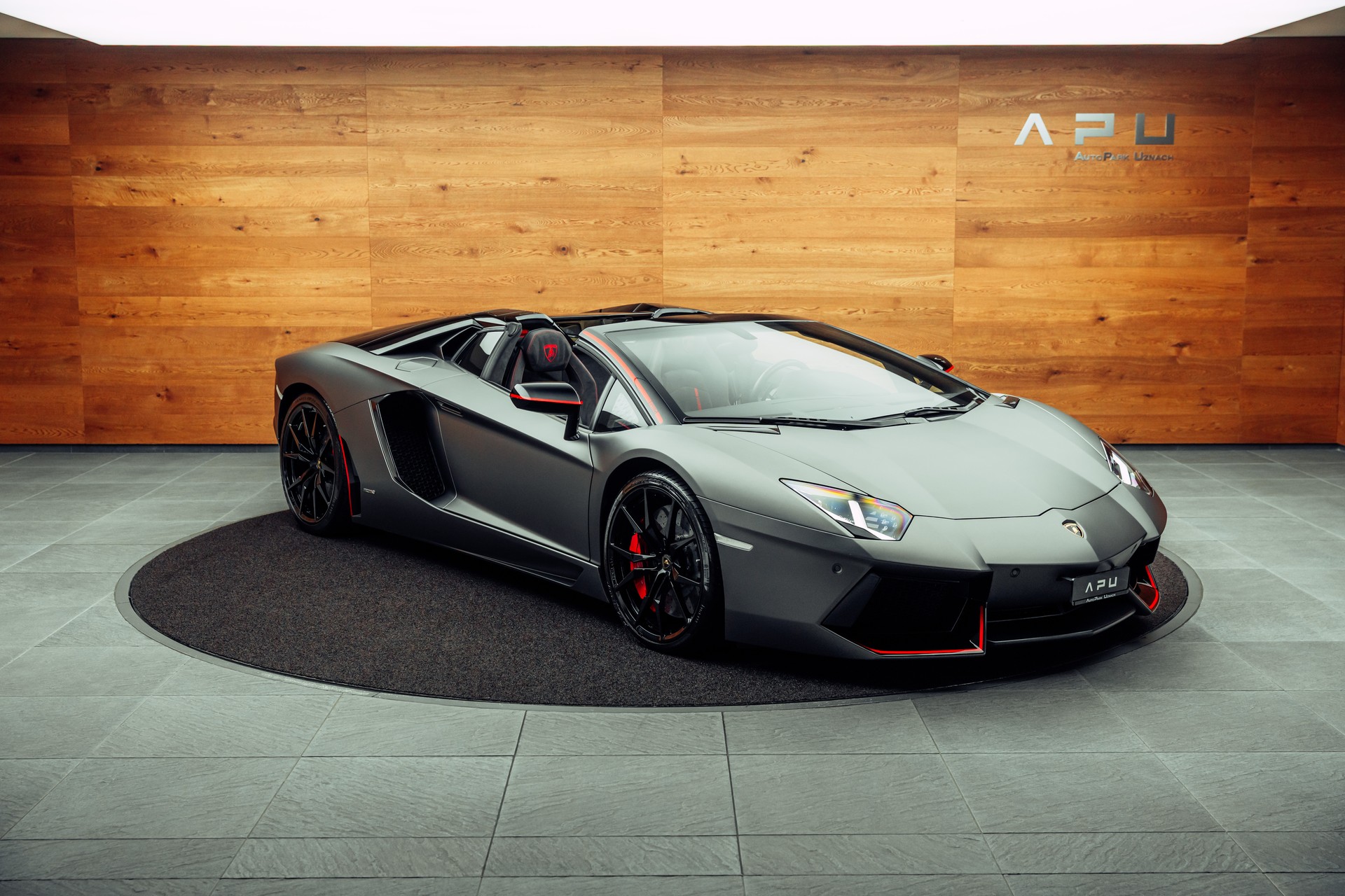 LAMBORGHINI Aventador LP700-4 Roadster E-Gear Pirelli Edition Grigio Titans