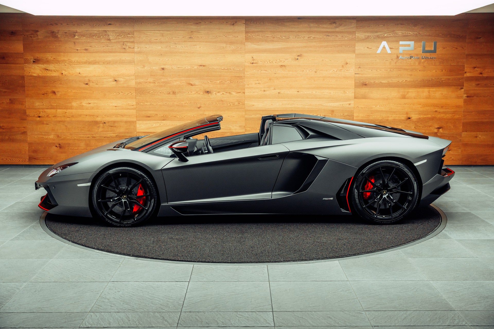 LAMBORGHINI Aventador LP700-4 Roadster E-Gear Pirelli Edition Grigio Titans-image-11