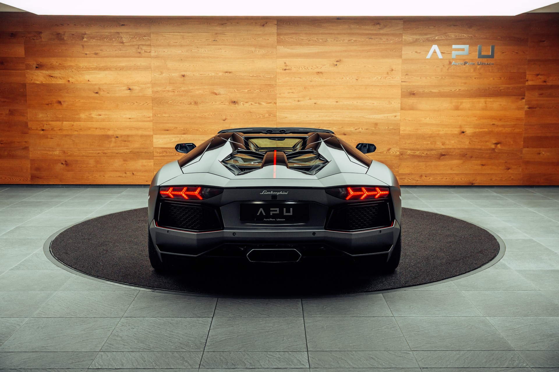 LAMBORGHINI Aventador LP700-4 Roadster E-Gear Pirelli Edition Grigio Titans-image-20