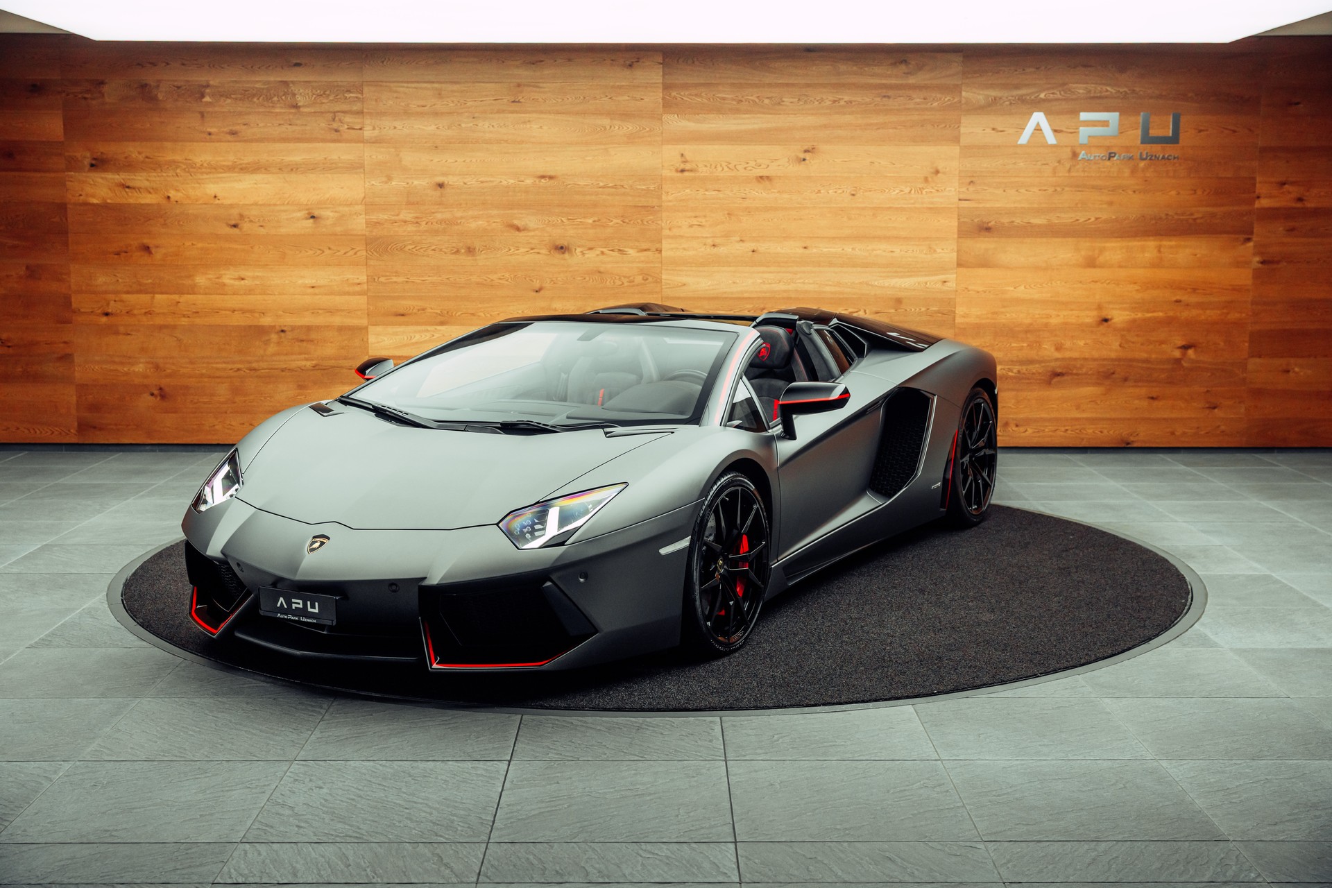 LAMBORGHINI Aventador LP700-4 Roadster E-Gear Pirelli Edition Grigio Titans-image-3
