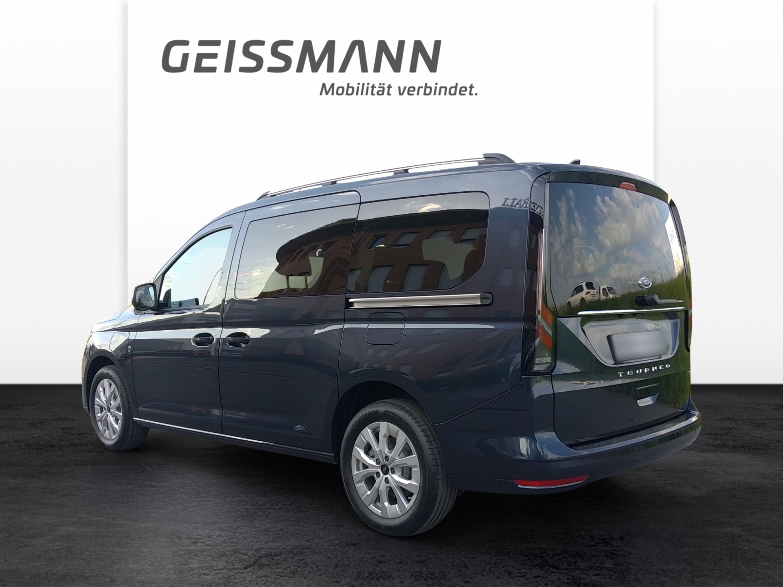 FORD Tourneo Grand Connect 1.5 EcoBoost 150 Titanium PHEV-image-1