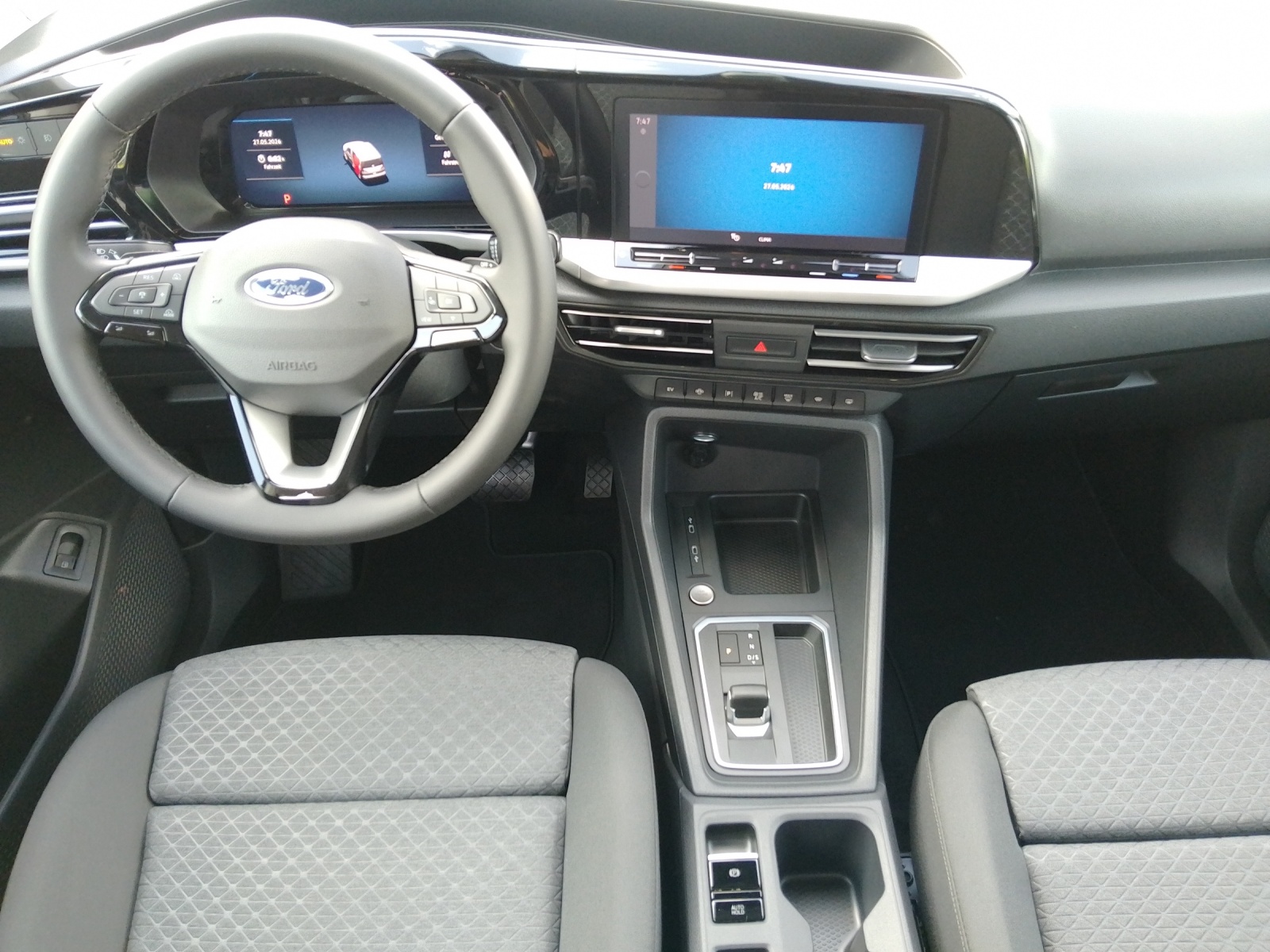 FORD Tourneo Grand Connect 1.5 EcoBoost 150 Titanium PHEV-image-7