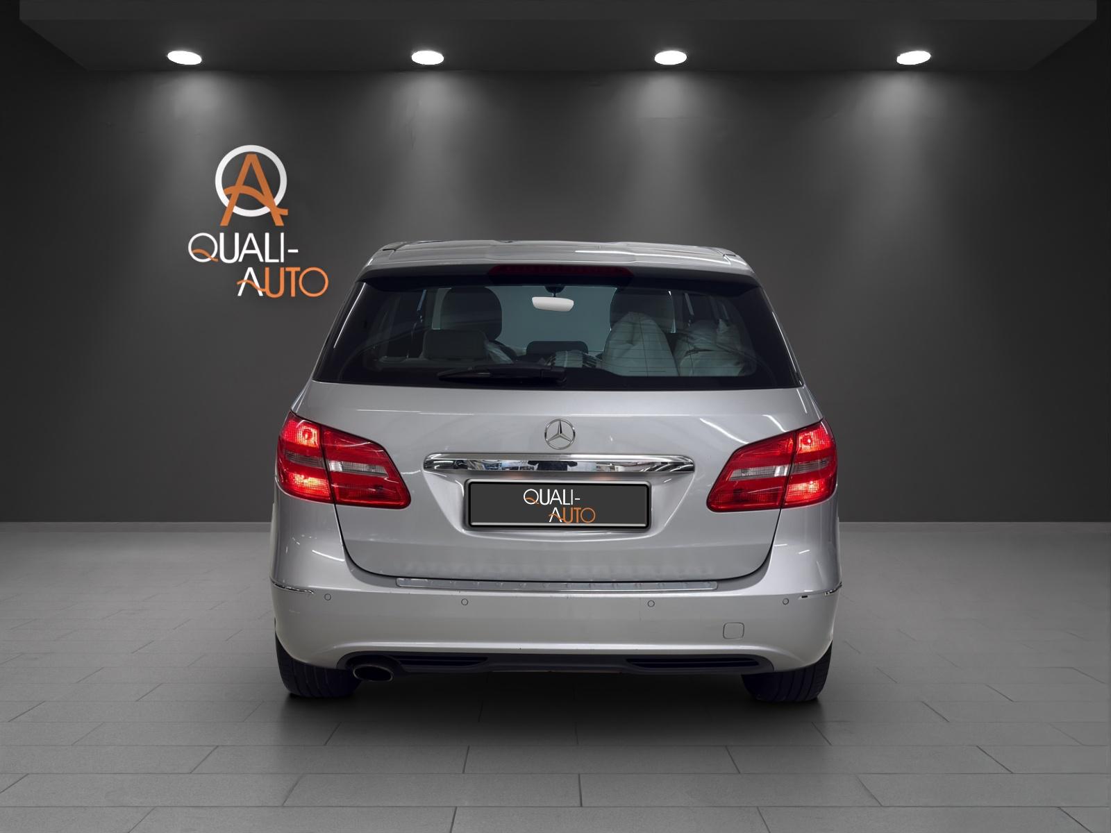 MERCEDES-BENZ B 180 7G-DCT-image-4