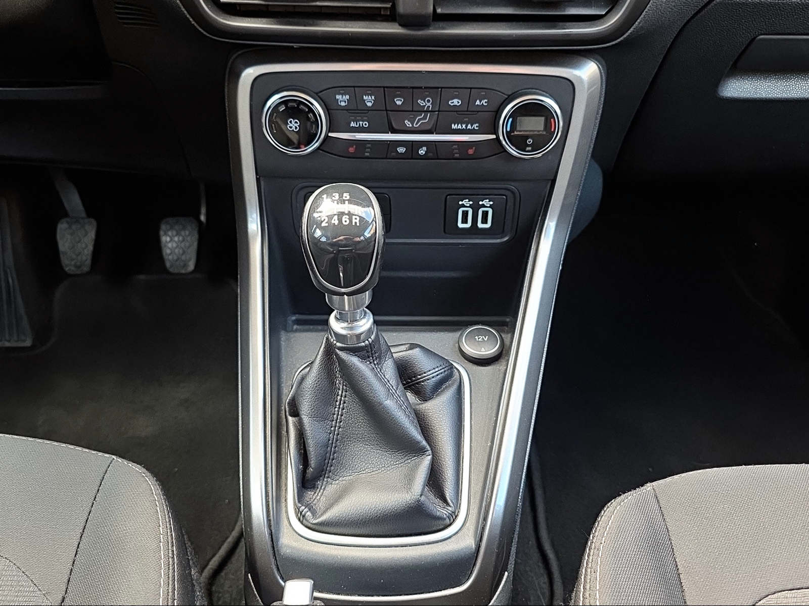 FORD EcoSport 1.0 SCTi Business-image-11