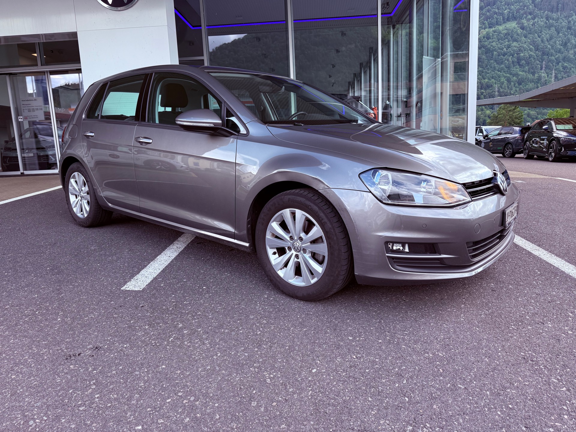 VW Golf 1.4 TSI Highline DSG-image-1