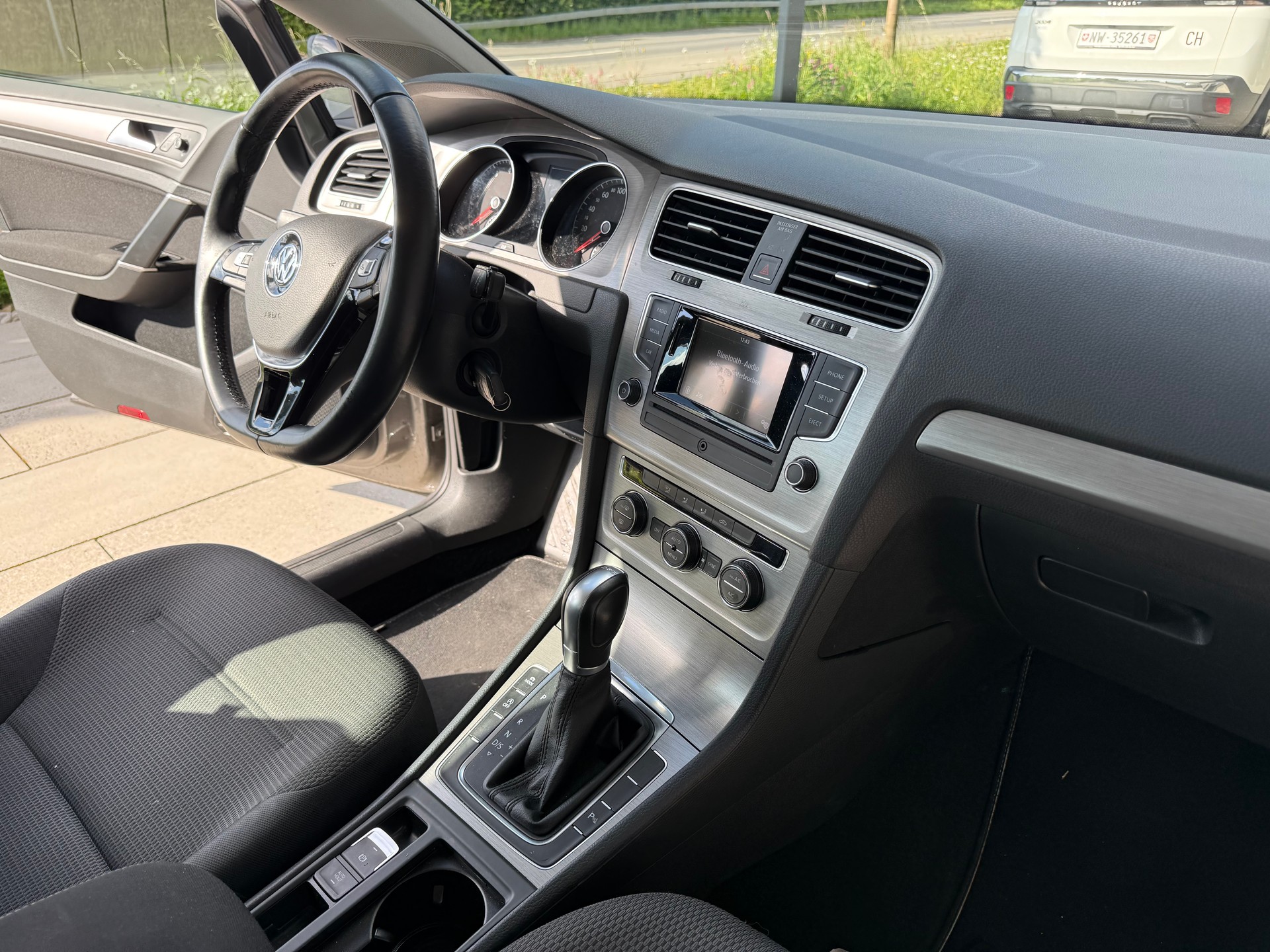 VW Golf 1.4 TSI Highline DSG-image-6