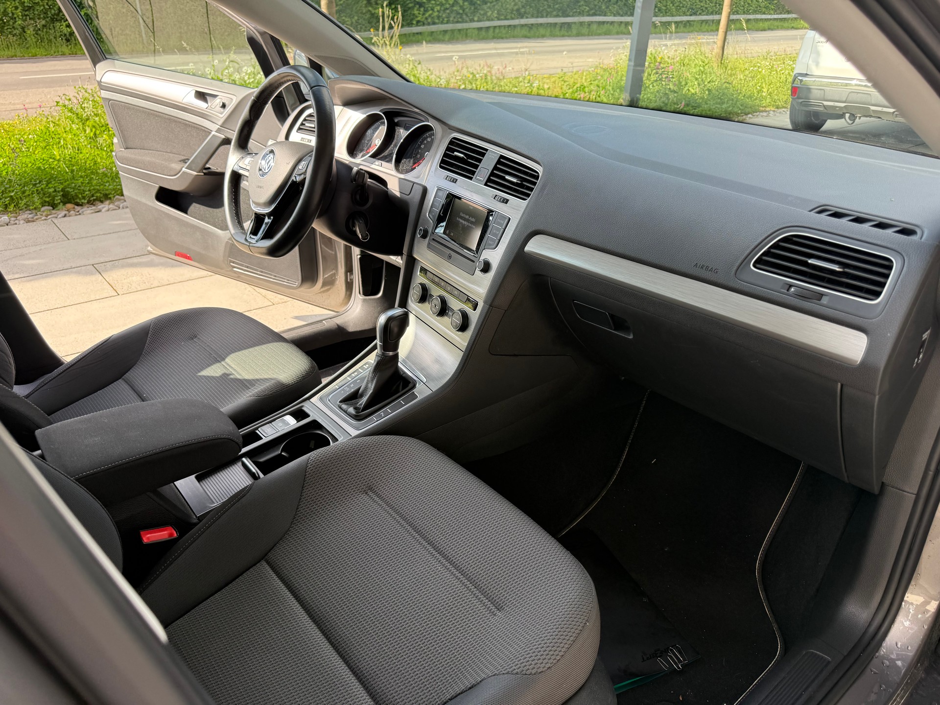 VW Golf 1.4 TSI Highline DSG-image-5