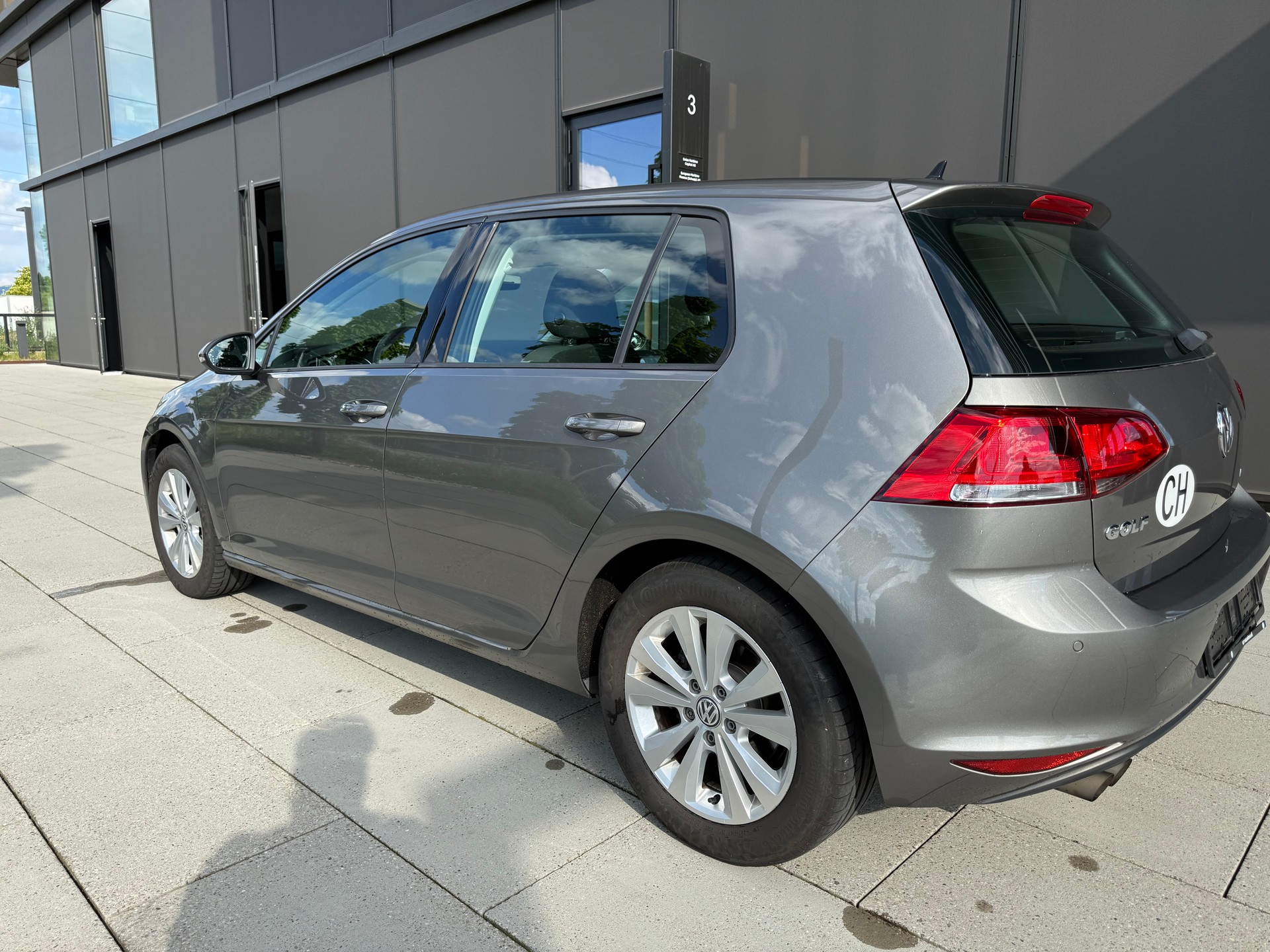 VW Golf 1.4 TSI Highline DSG-image-11
